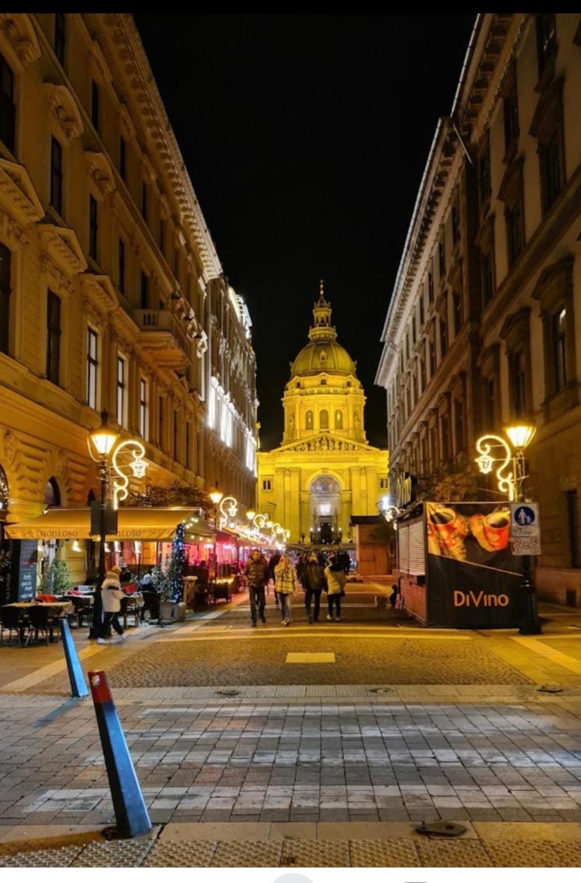 Downtown Andrassy Boedapest