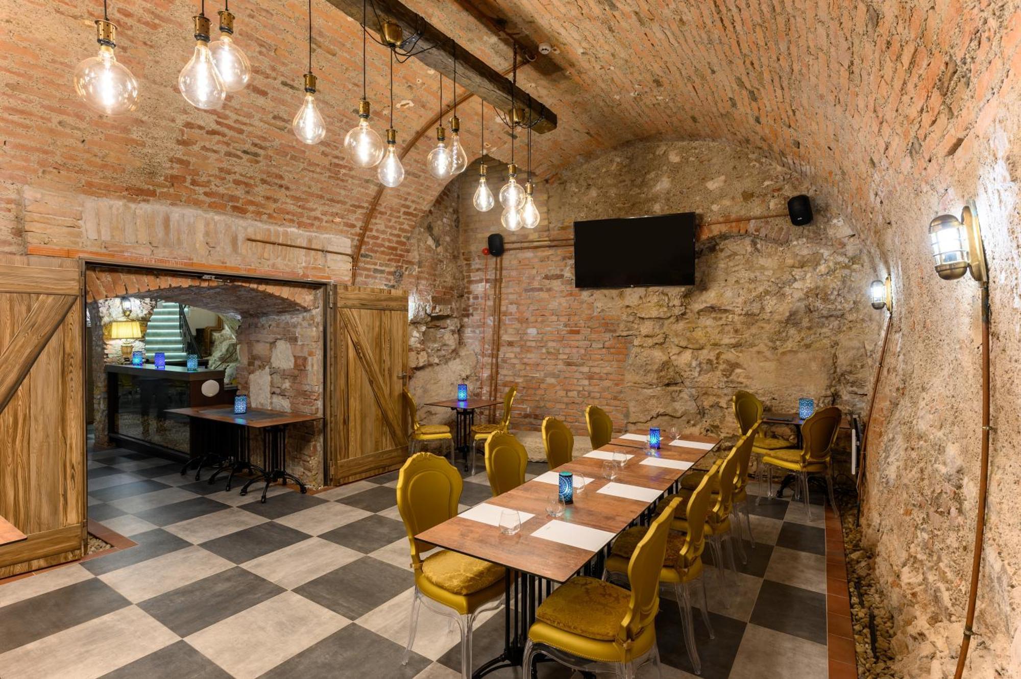 Maison Bistro & Hotel