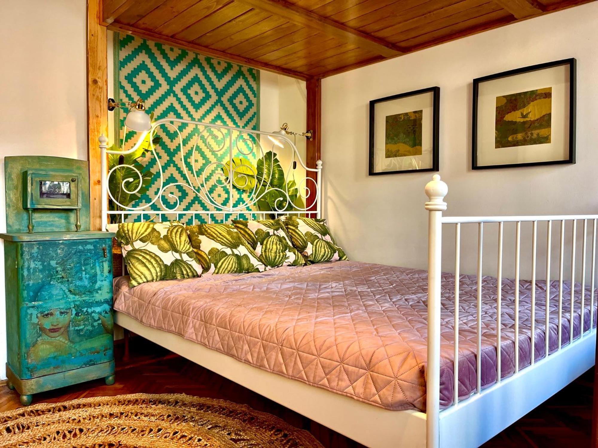 Cosy Art Flat 2 *
