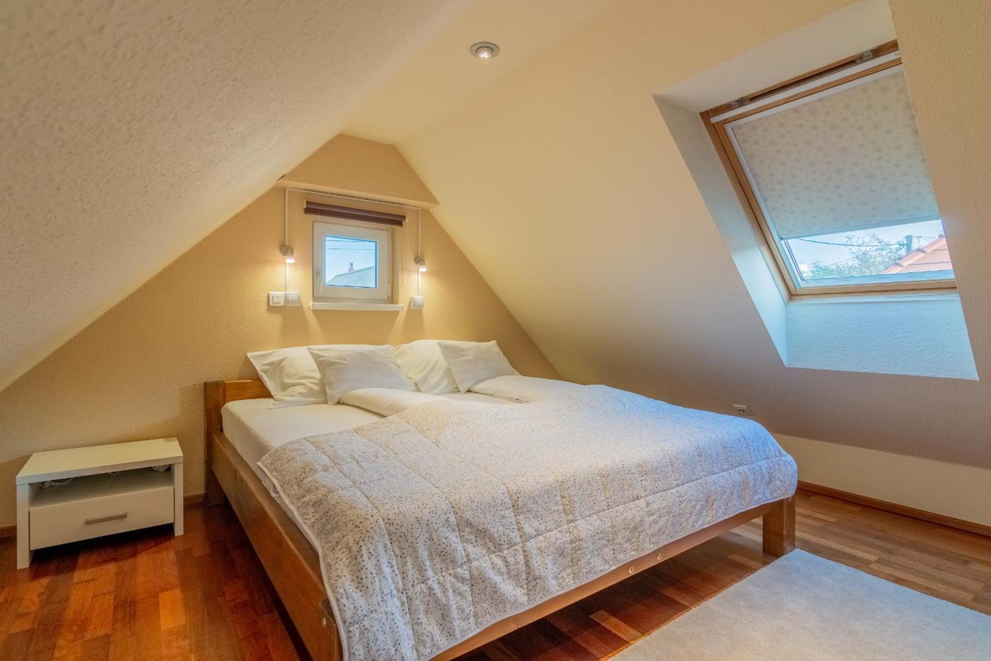 Apartment D12 *