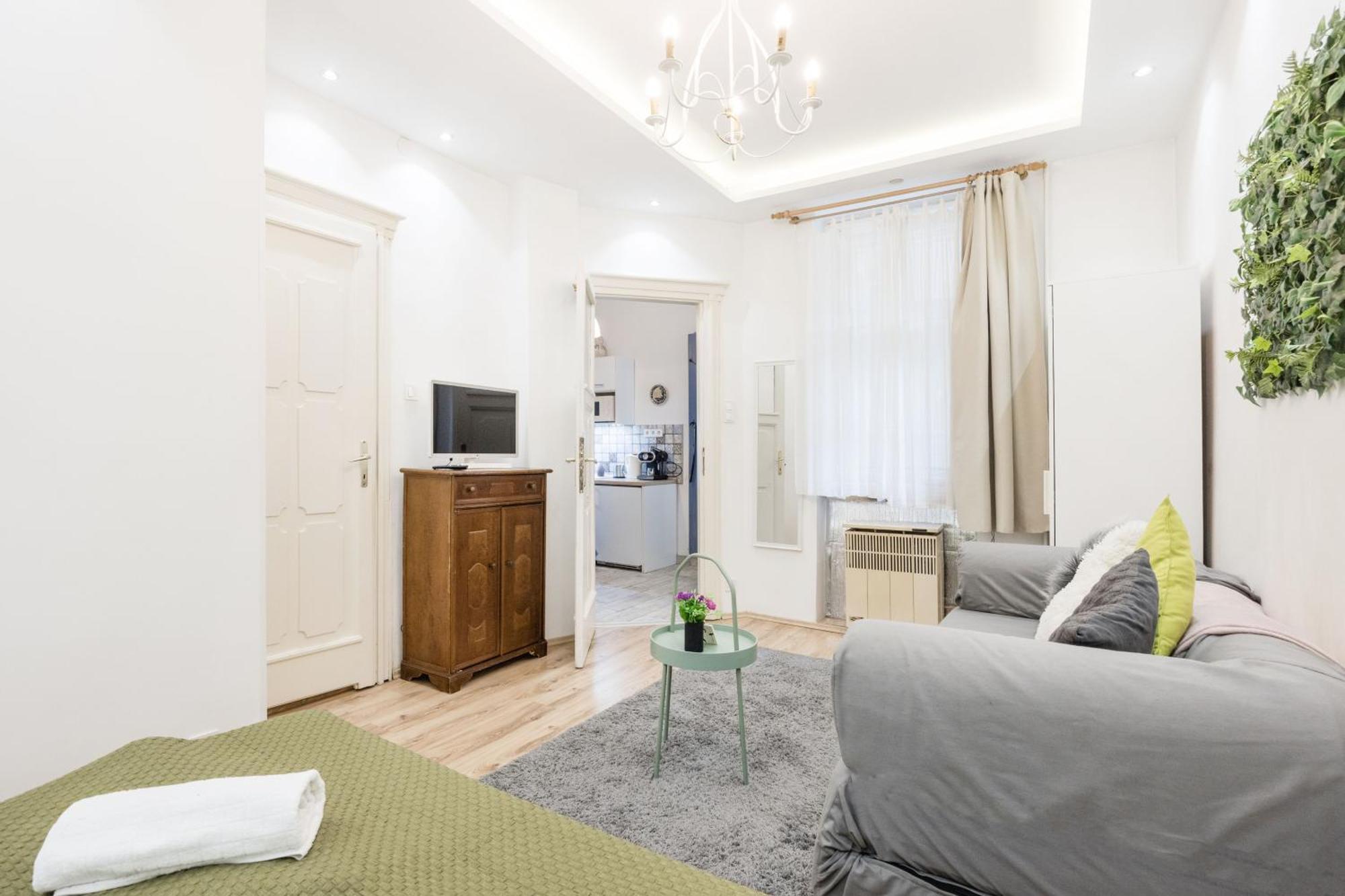Heart Garden Comfy Apartman *