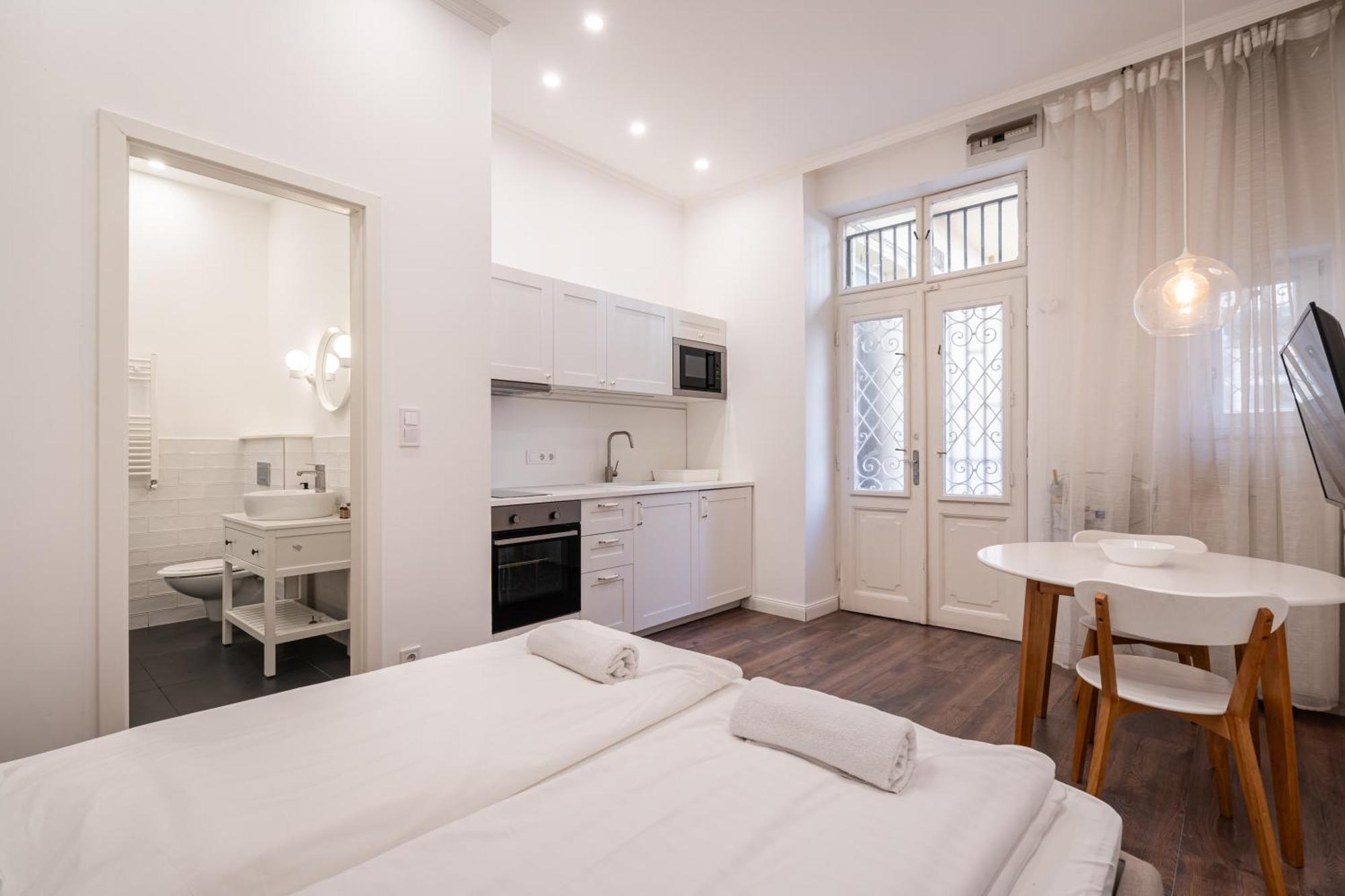 Z32-boutique Apartments, Best Location By Bqa Apartament *