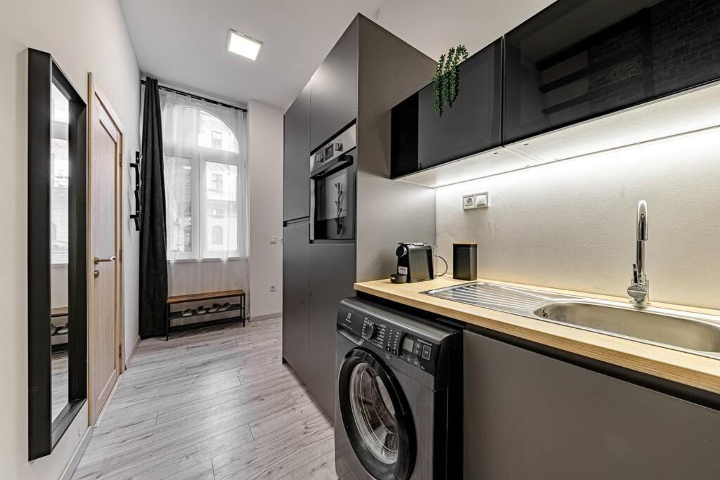 Apartamento Chic Loft Bp: Industrial Gem *