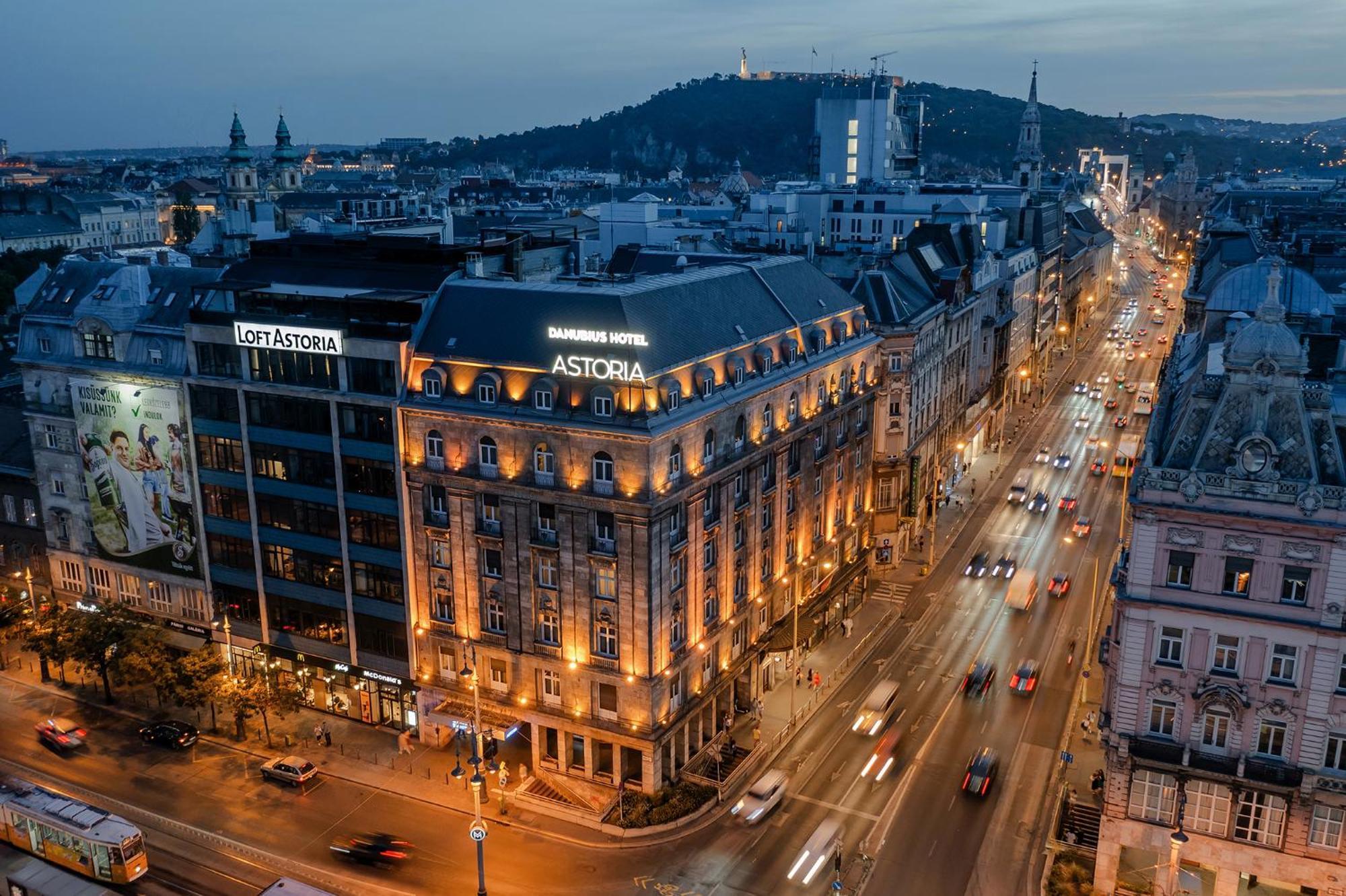 Danubius Astoria City Center Hotell 4*