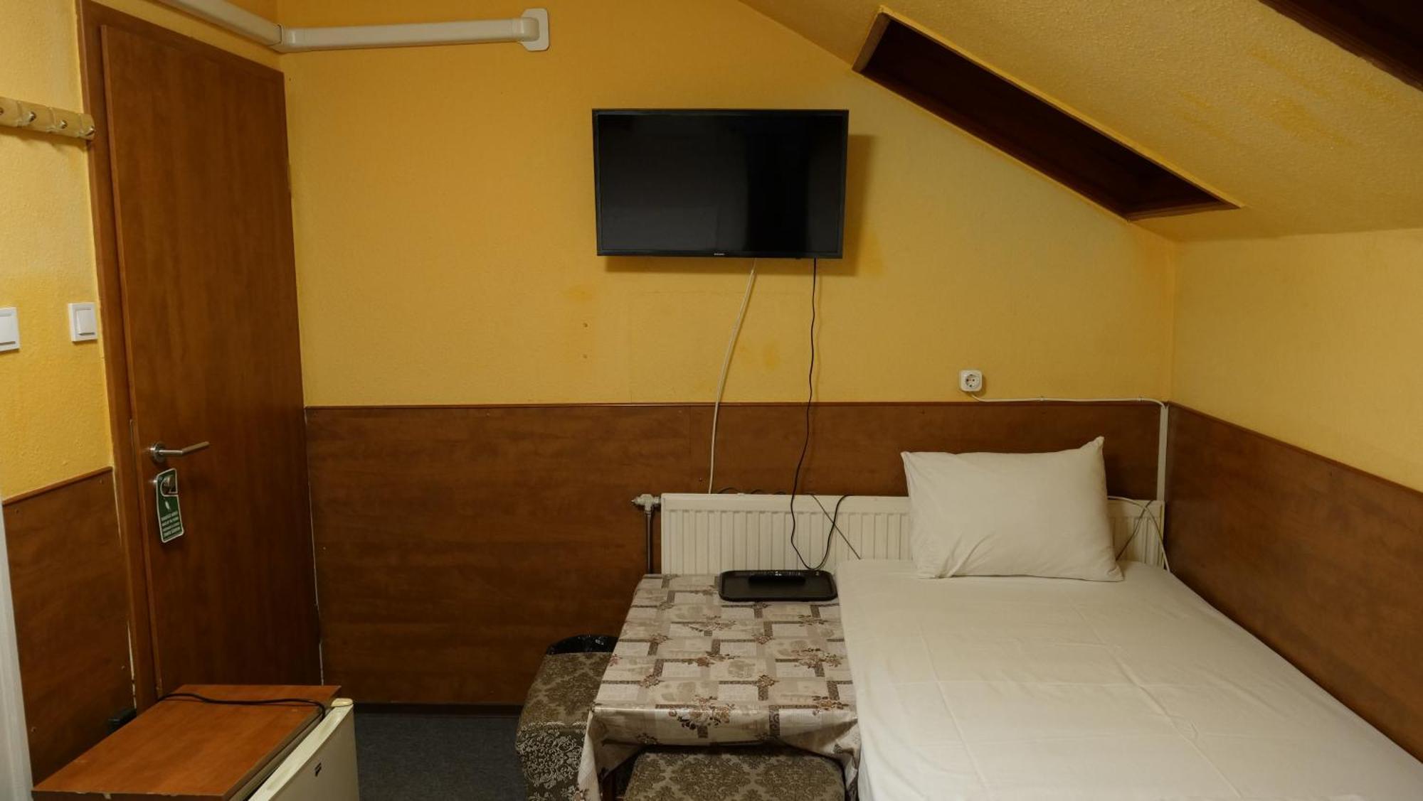 Attila Hotel Budapest