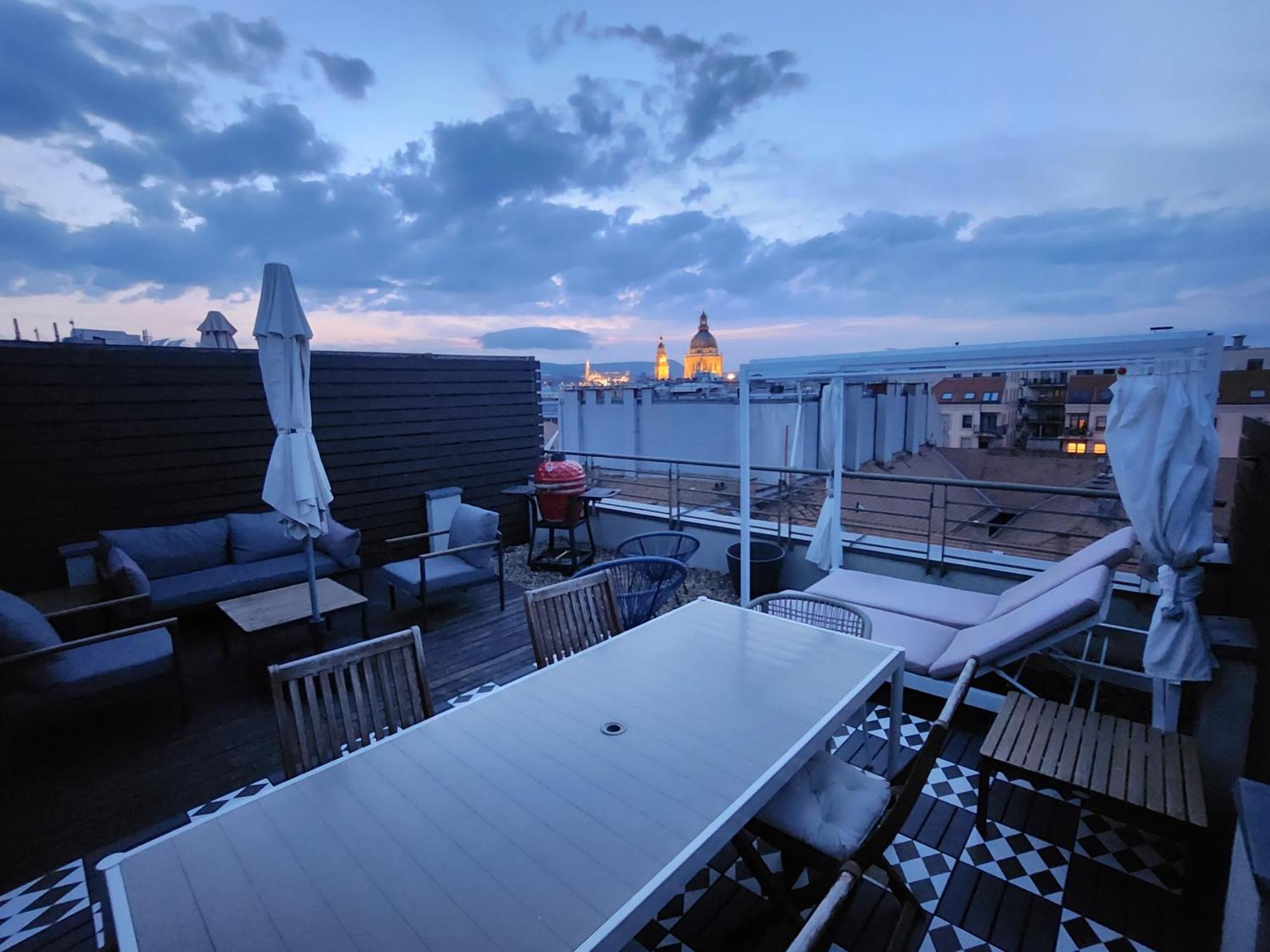 Apartment Cloud Gozsdu *