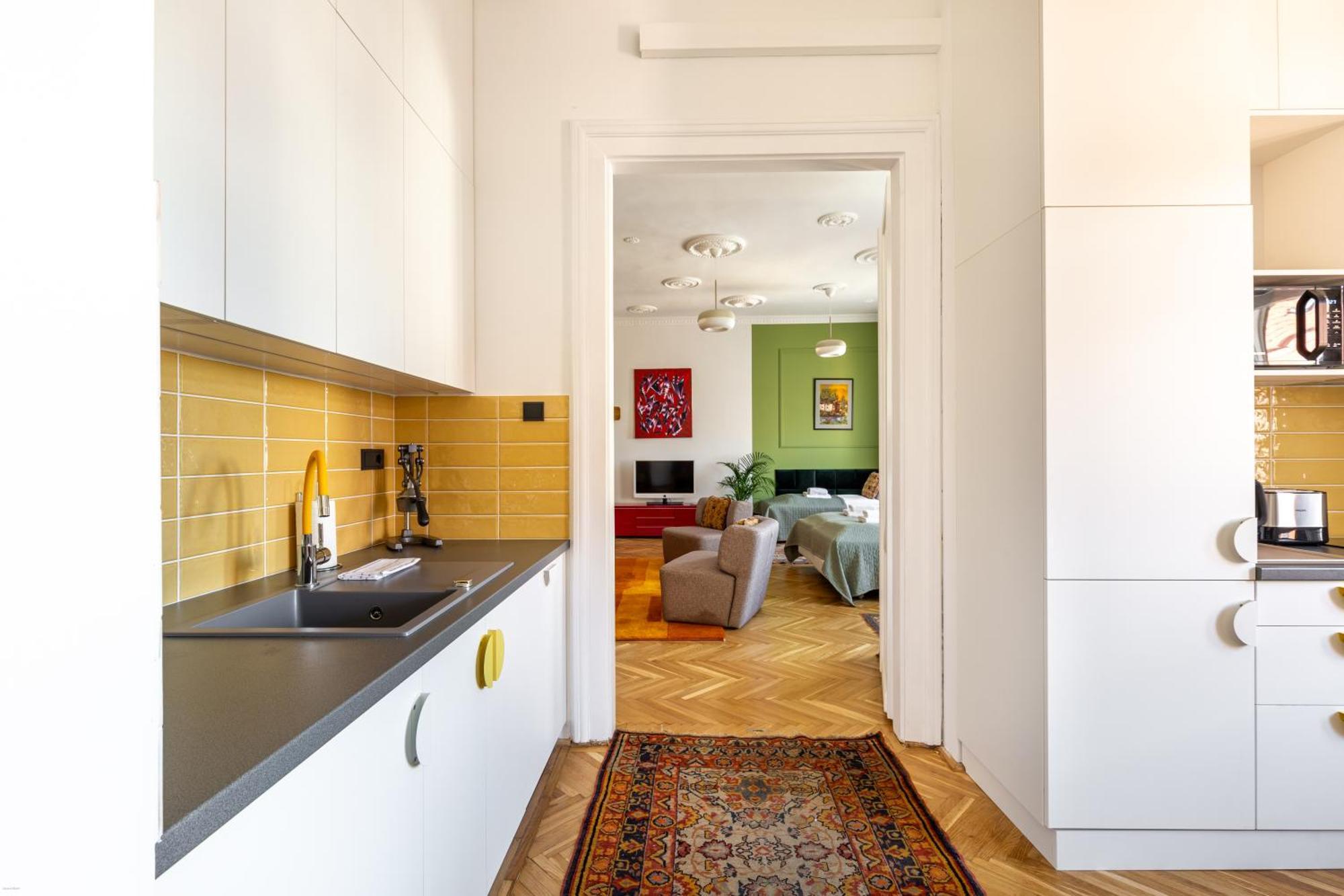 Huge & Stylish In The Center For Up To 20 People * Budapest