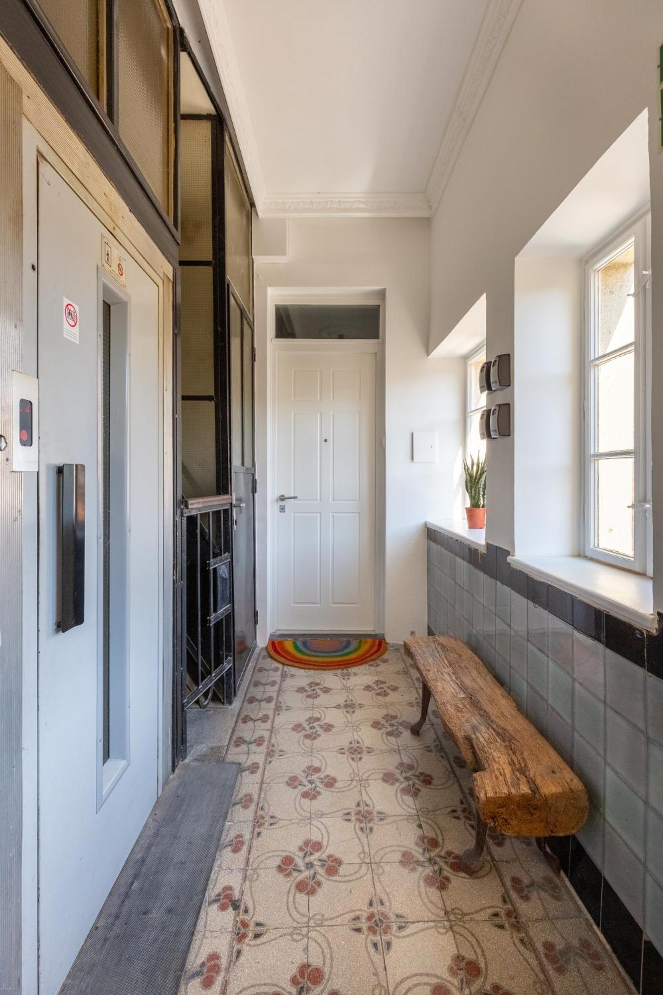 Huge & Stylish In The Center For Up To 20 People