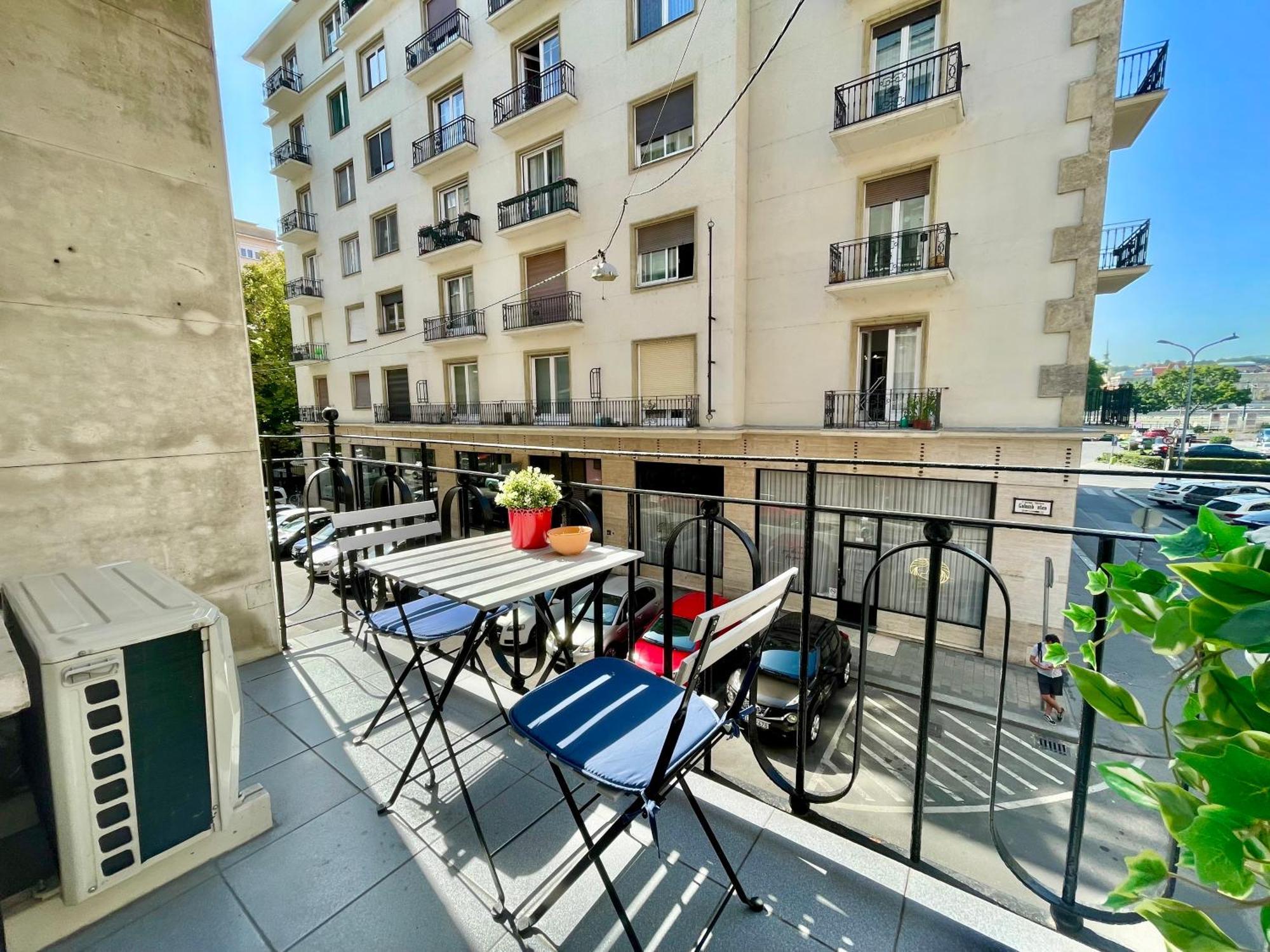 Riverside Panoramic Apartment Budapest