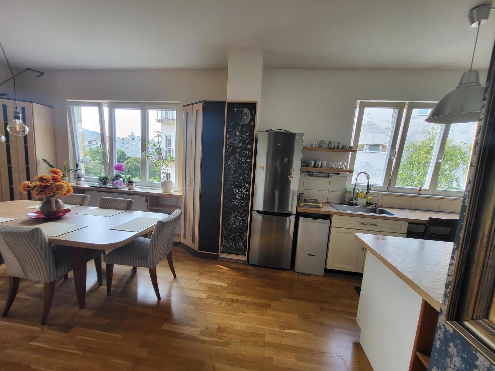 Sunny Panorama Flat Near Castle With Balcony Budapest