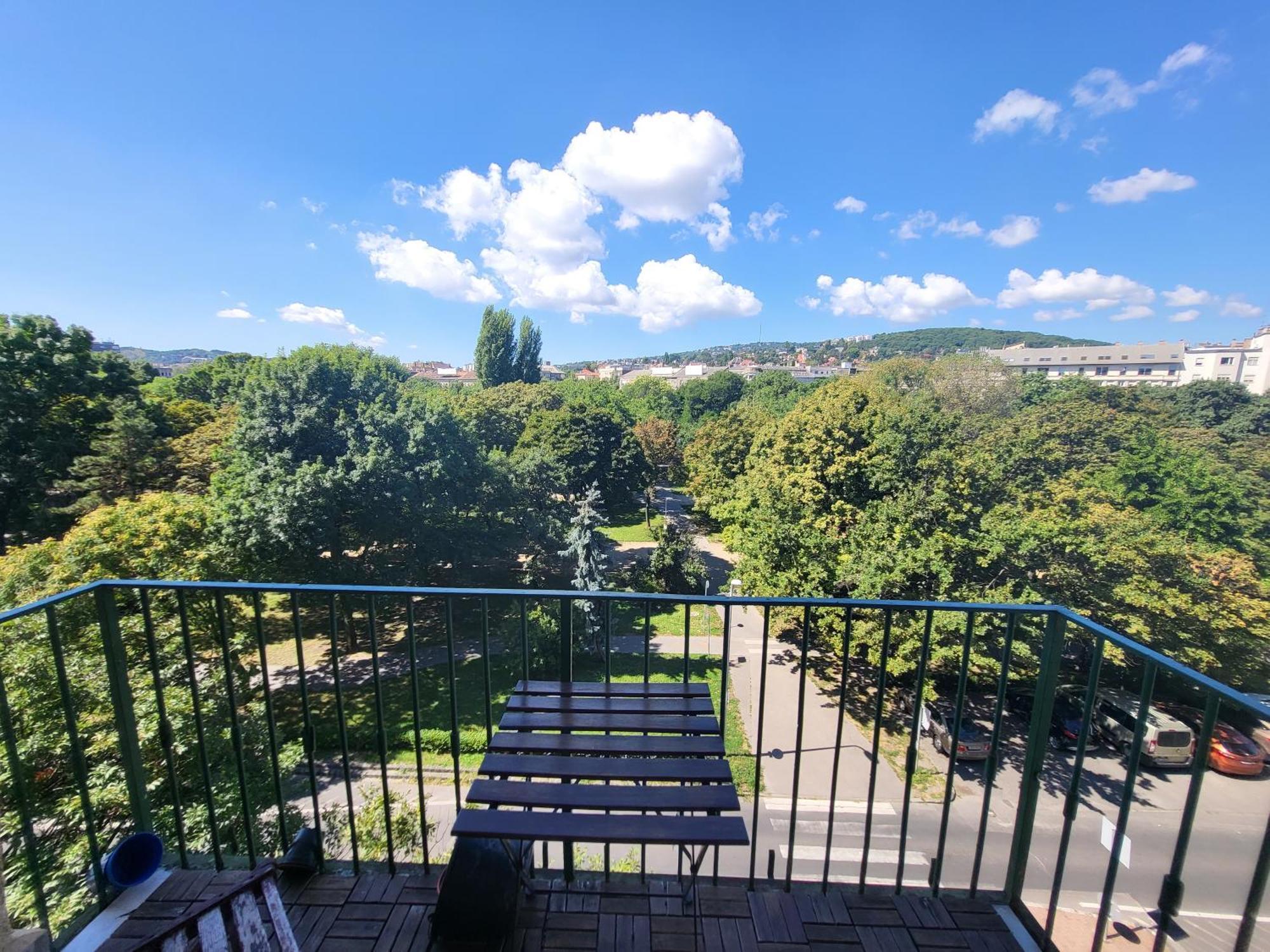 Sunny Panorama Flat Near Castle With Balcony Apartment *