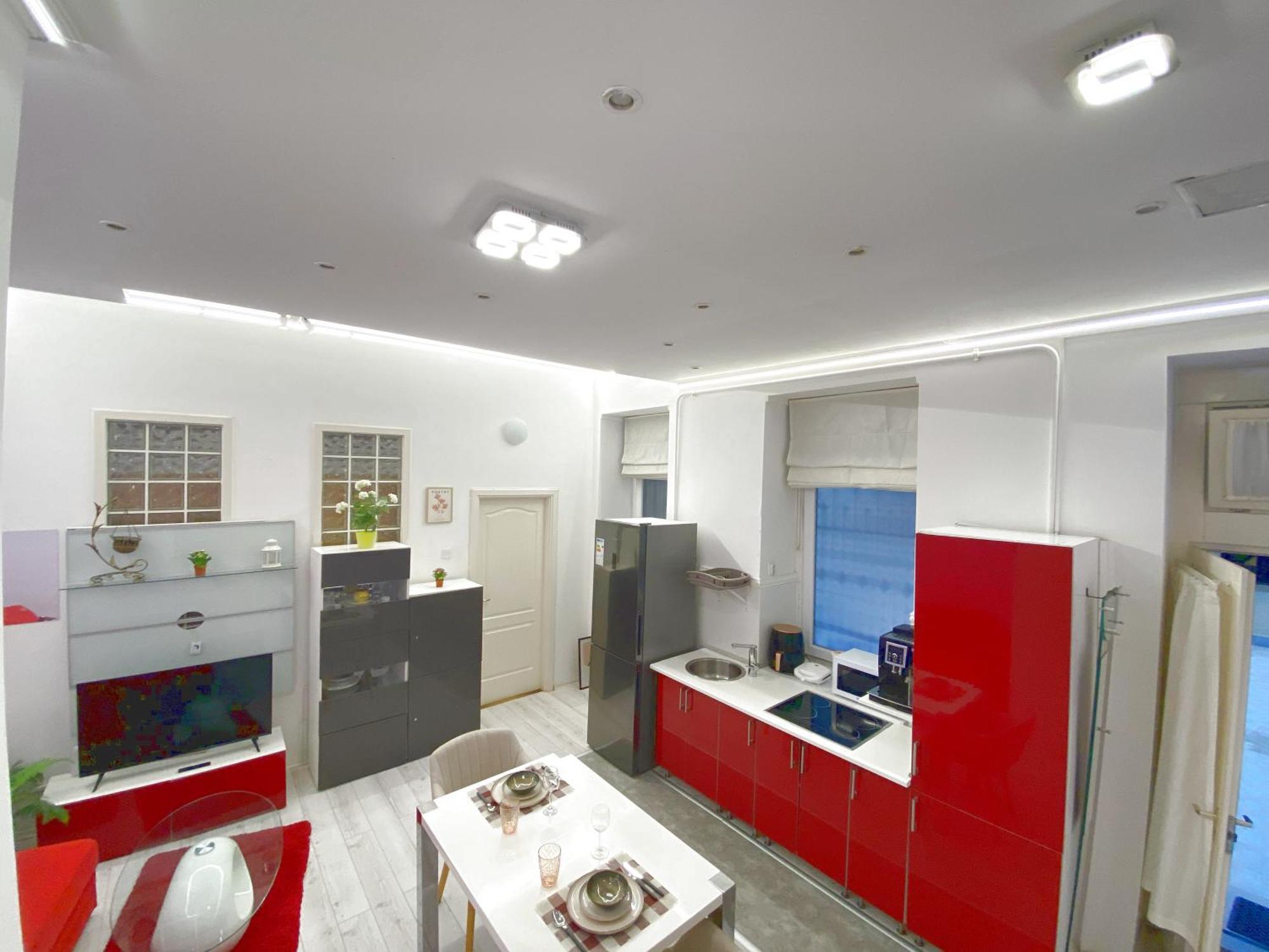Yes, Yes! Lovely Good Amenities Center