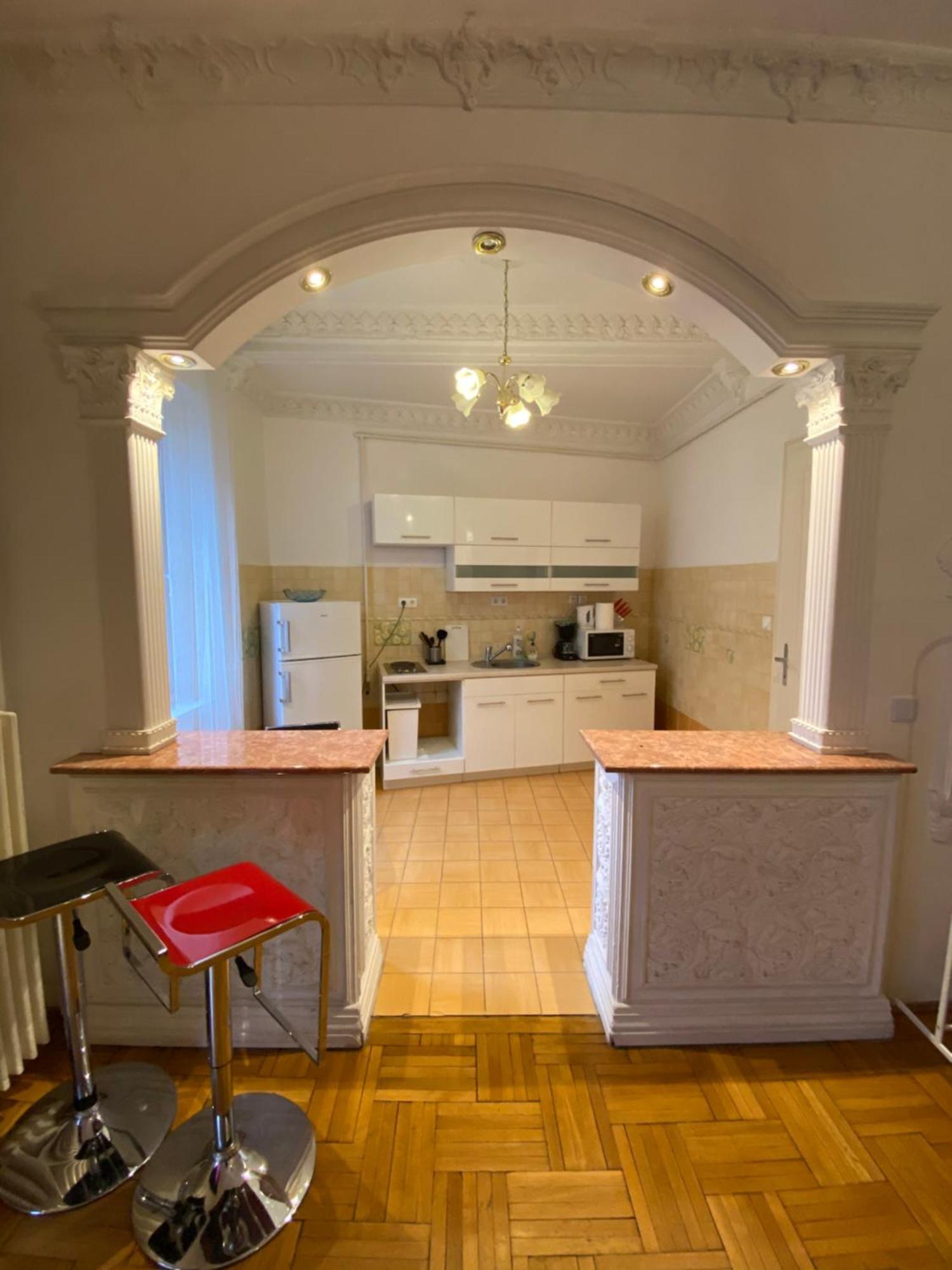 Apartment And Heart Of The *