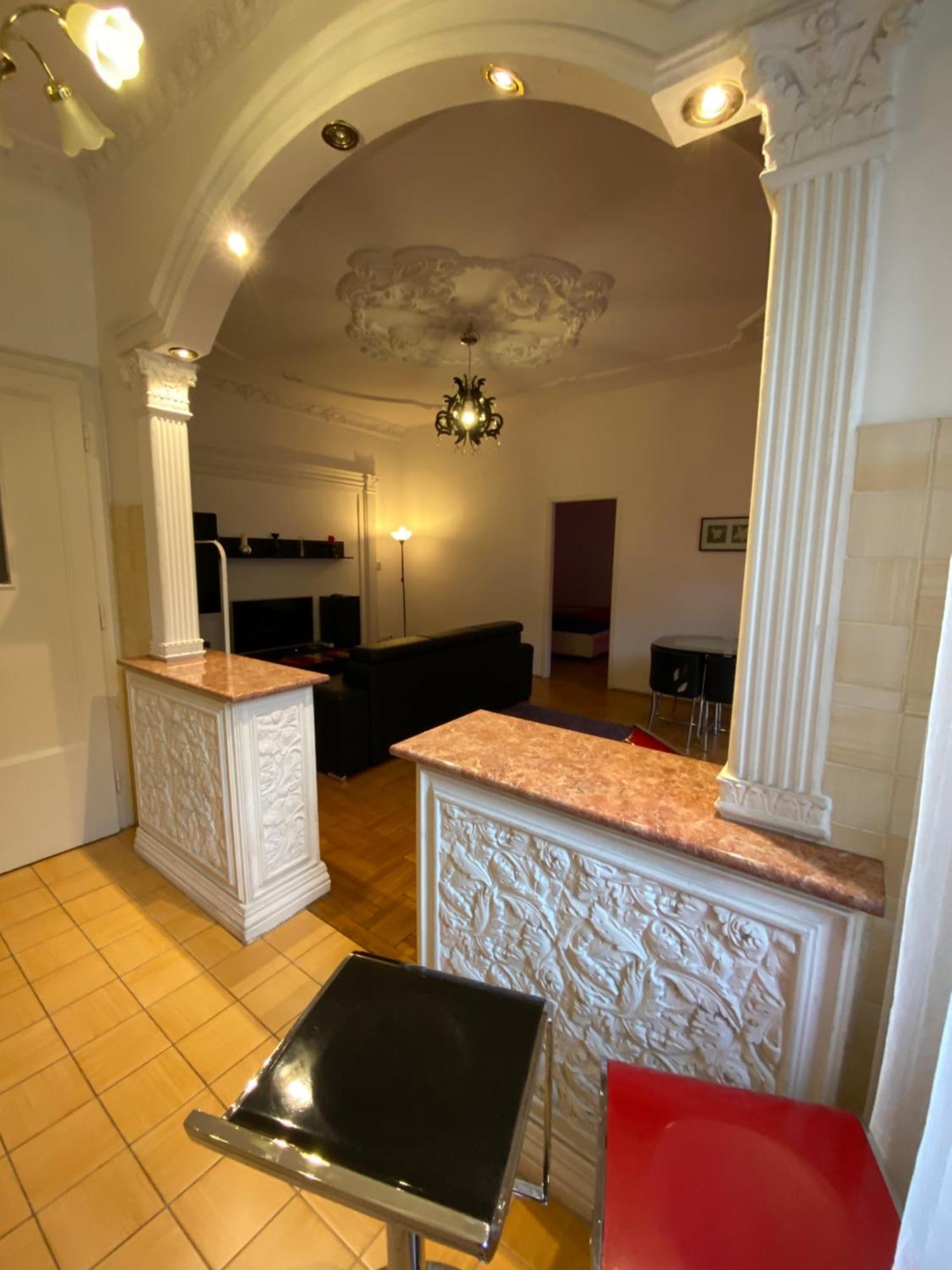 Apartment And Heart Of The