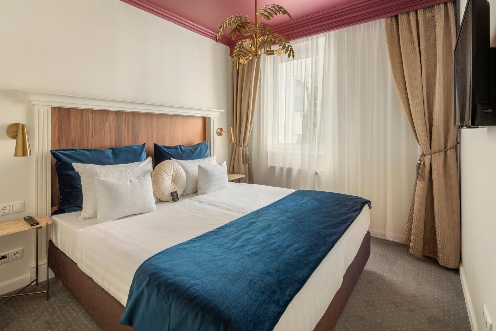 Queen's Court Hotel&residence 5* Budapest
