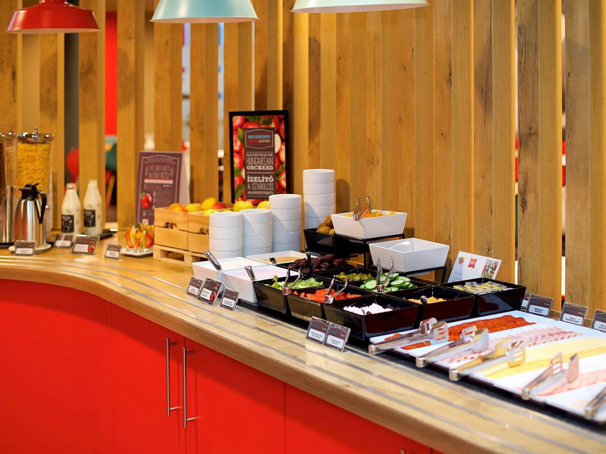 Ibis Centrum Hotell 3*