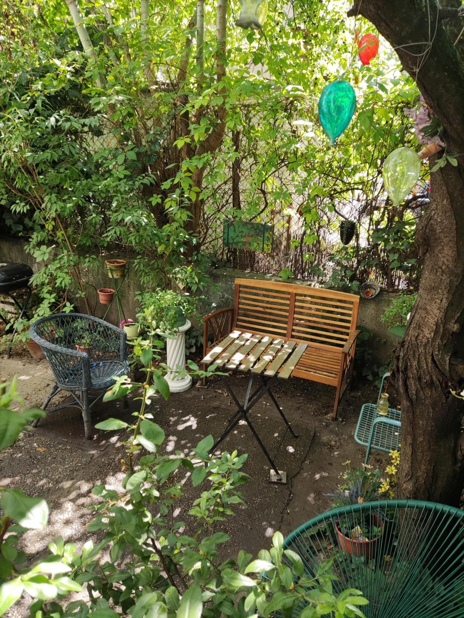 Flat In Historic With Your Own Private Garden, Near City Park Apartment Budapest