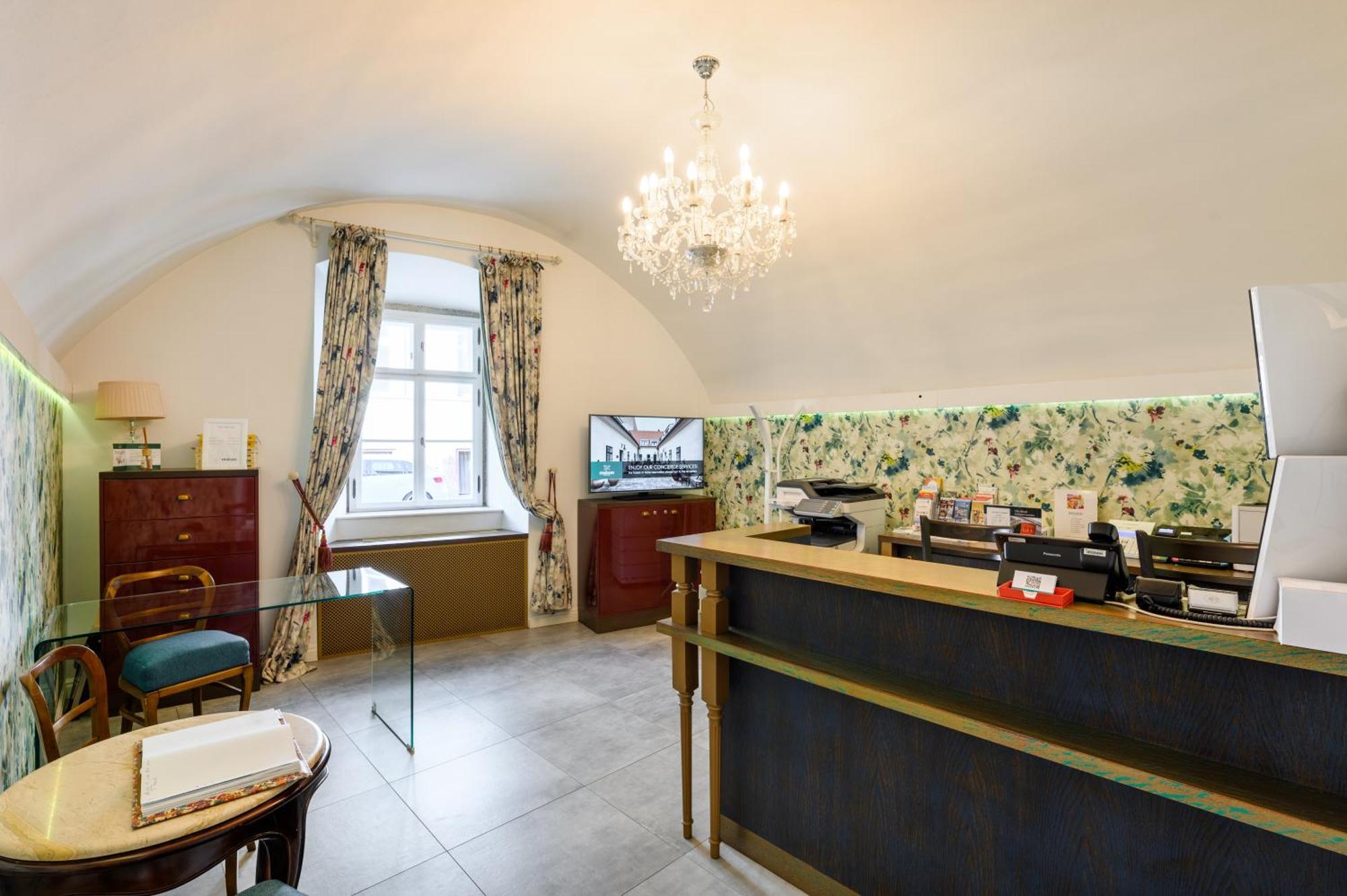 Maison Bistro & Budapest
