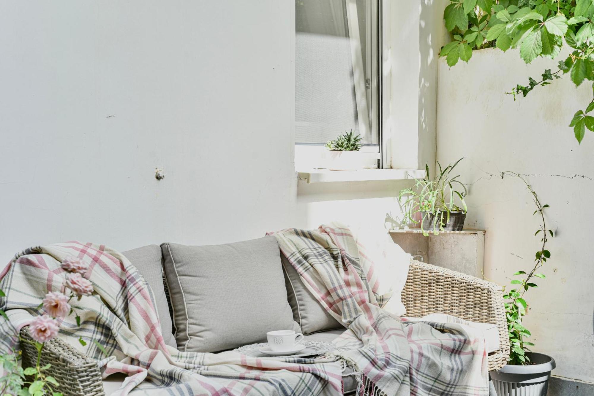 Buda Bliss Garden Apartment