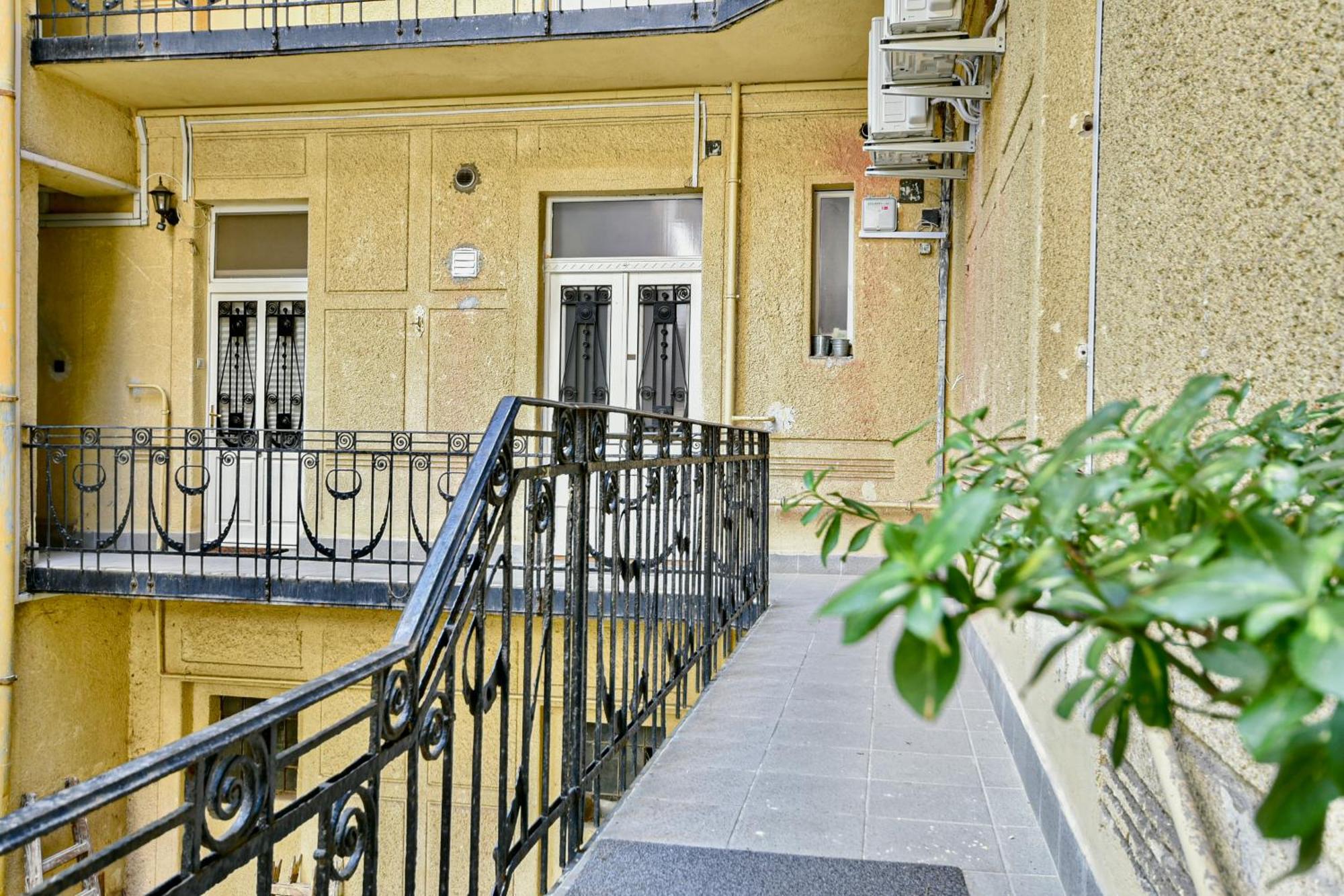 Buda Bliss Garden Apartment Budapest