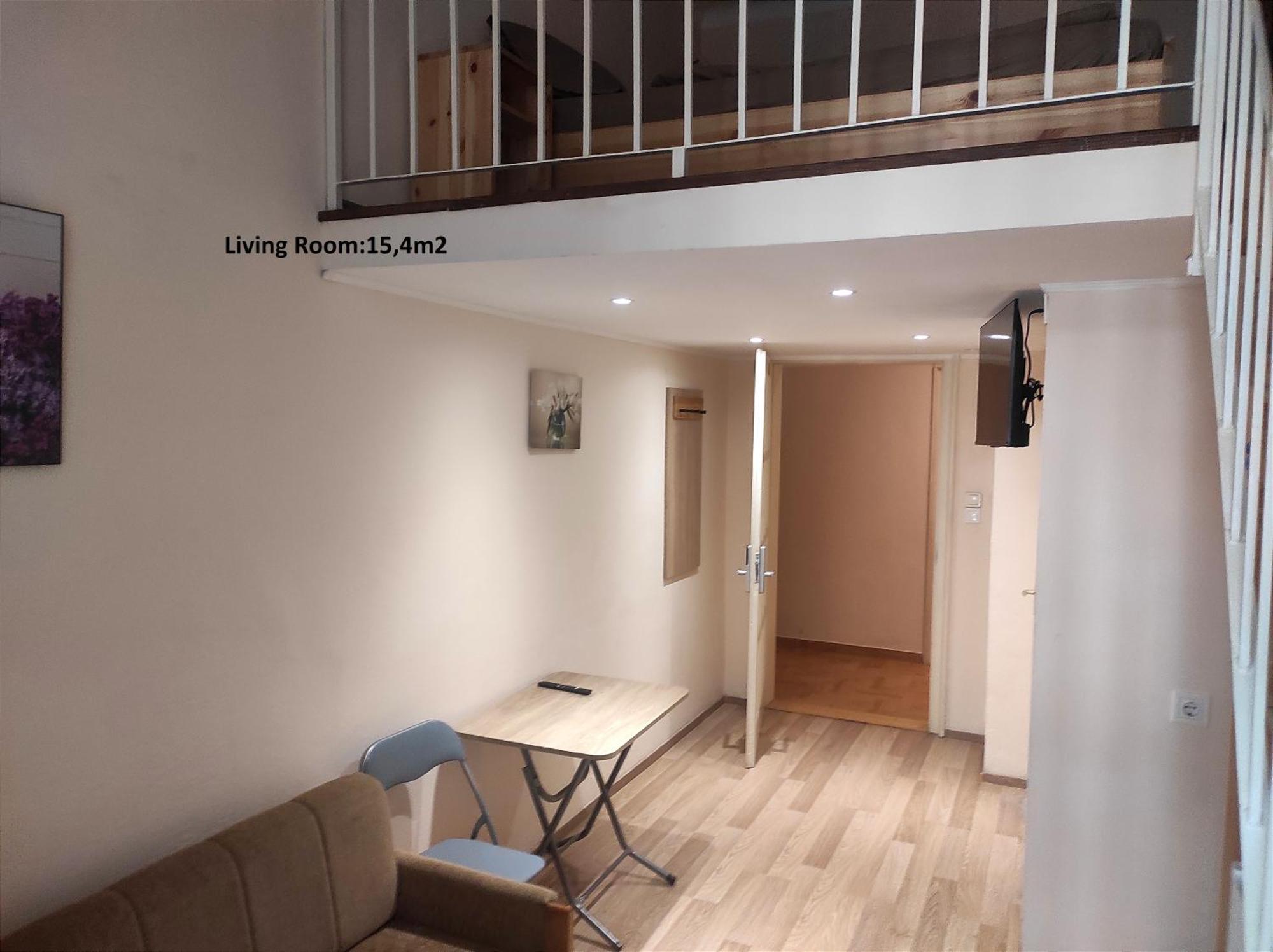 Loft House Pensión