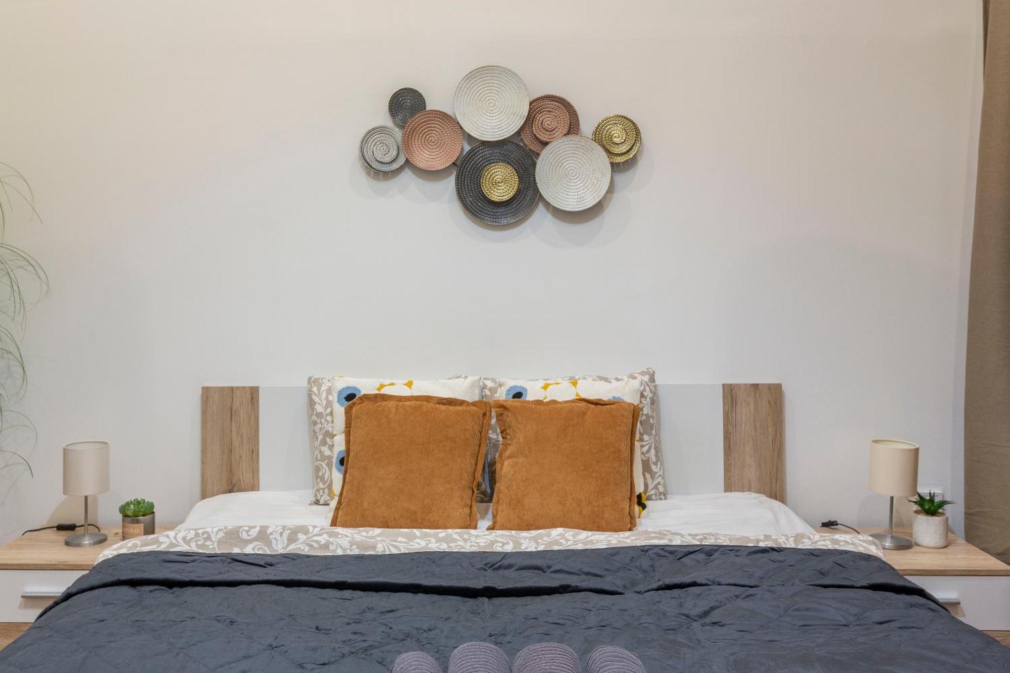 Cozy & Pleasant Homes In The Heart Of