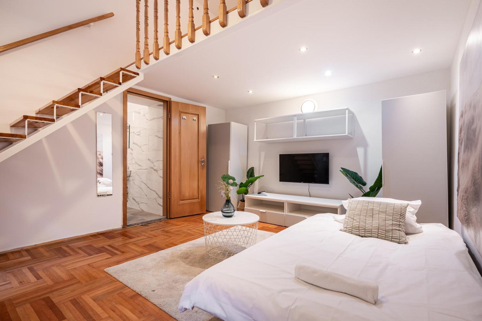 H9- Boutique Apartments, Best Location, By Bqa * Budapest