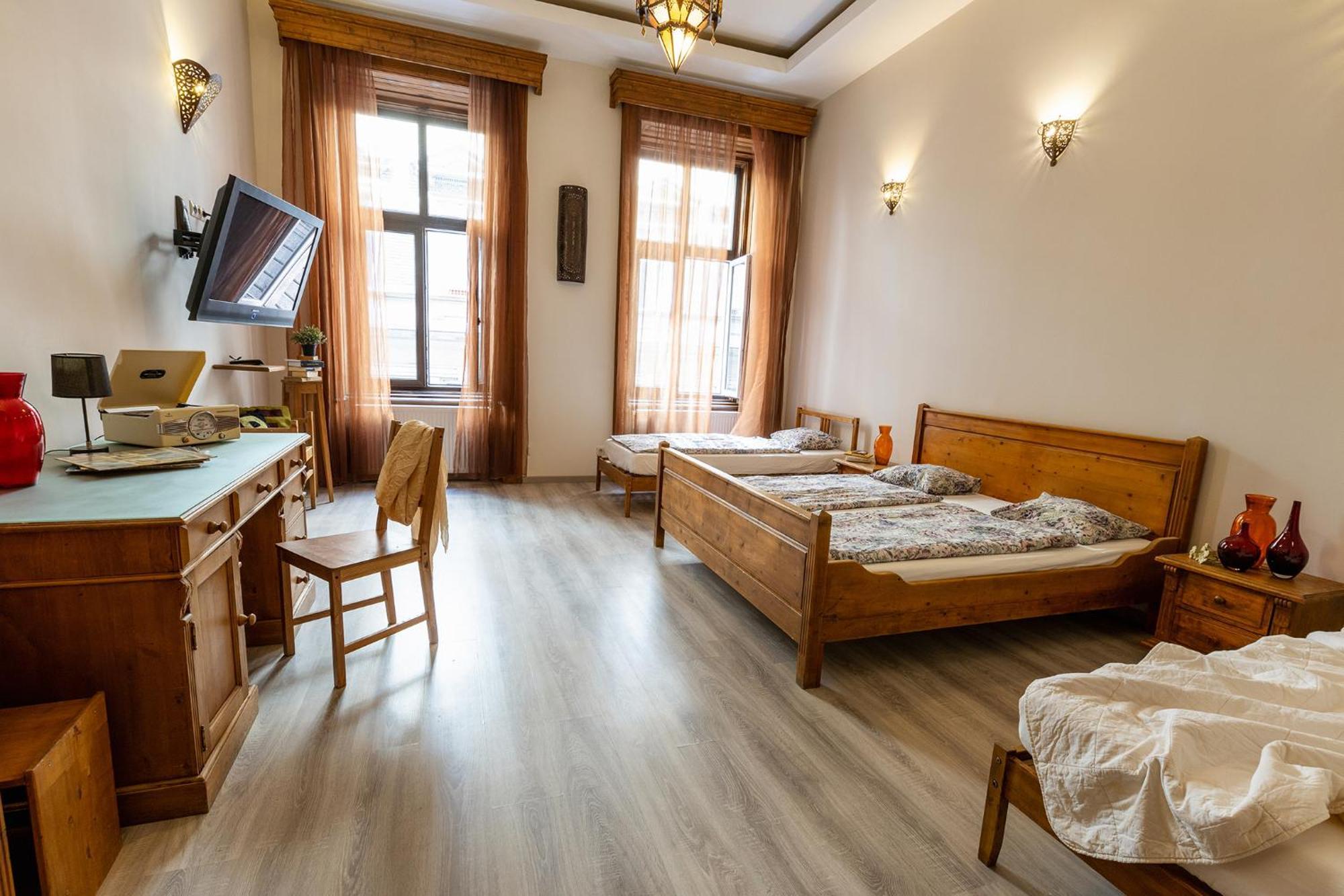 Friends Hostel&apartments Hostel