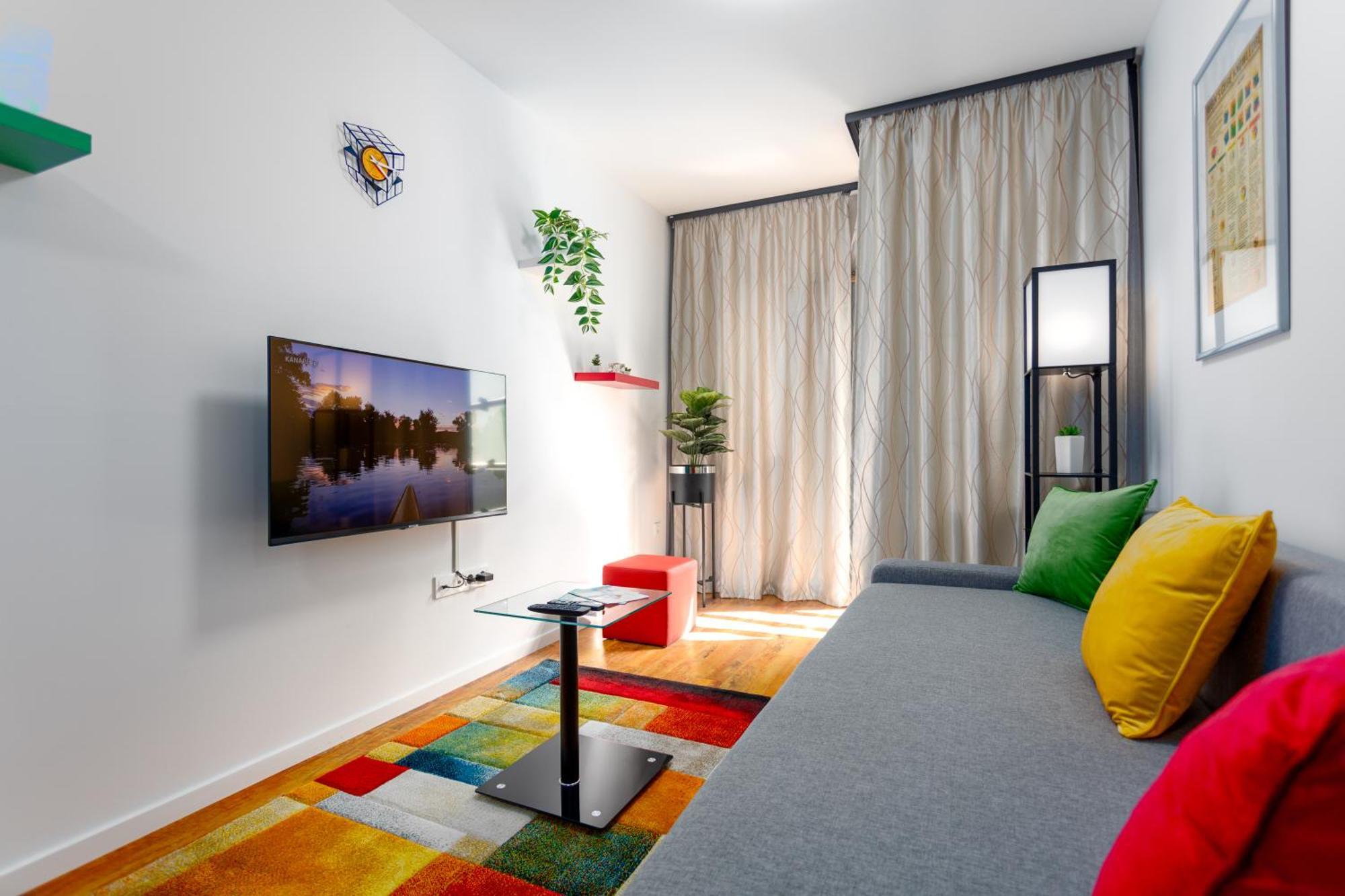 Downtown Cube Apartment