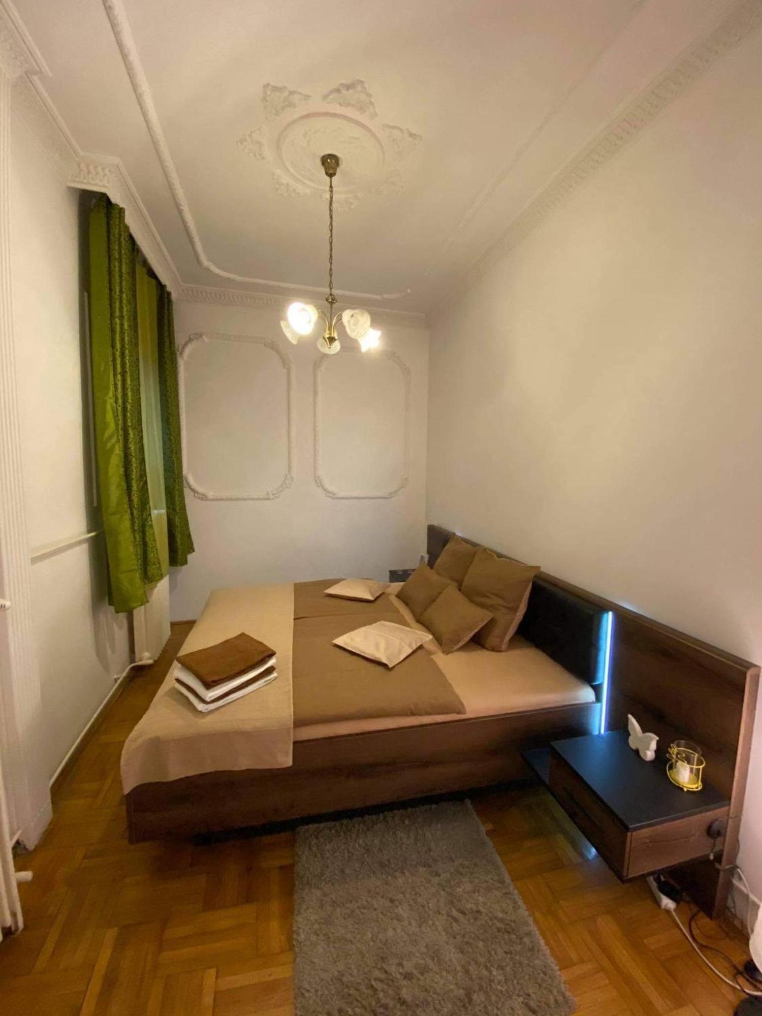 Apartment And Heart Of The