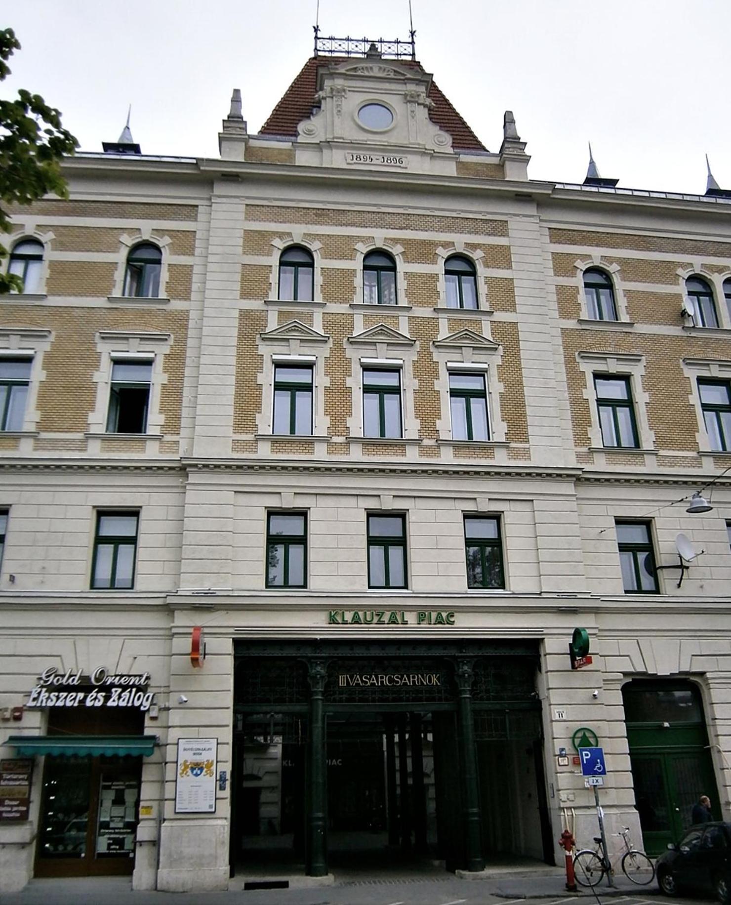 Klauzal Frendly Apartman *