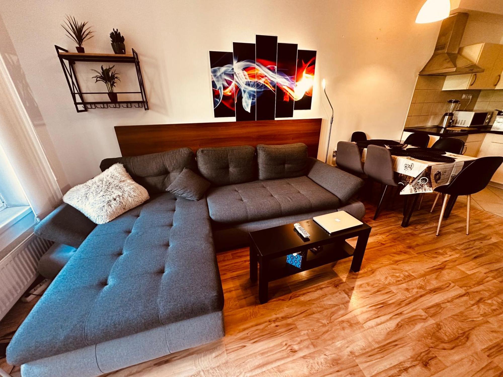 Zoe Apartment *