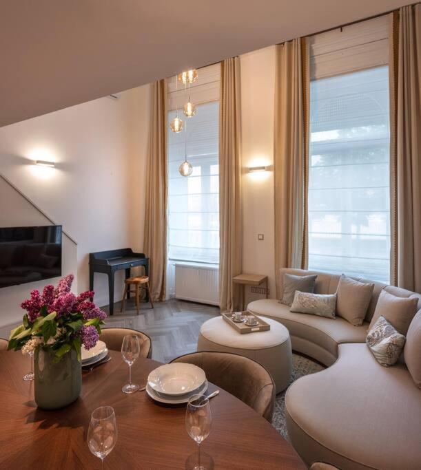 Orangehomes Luxury Next To Gellert Hill *