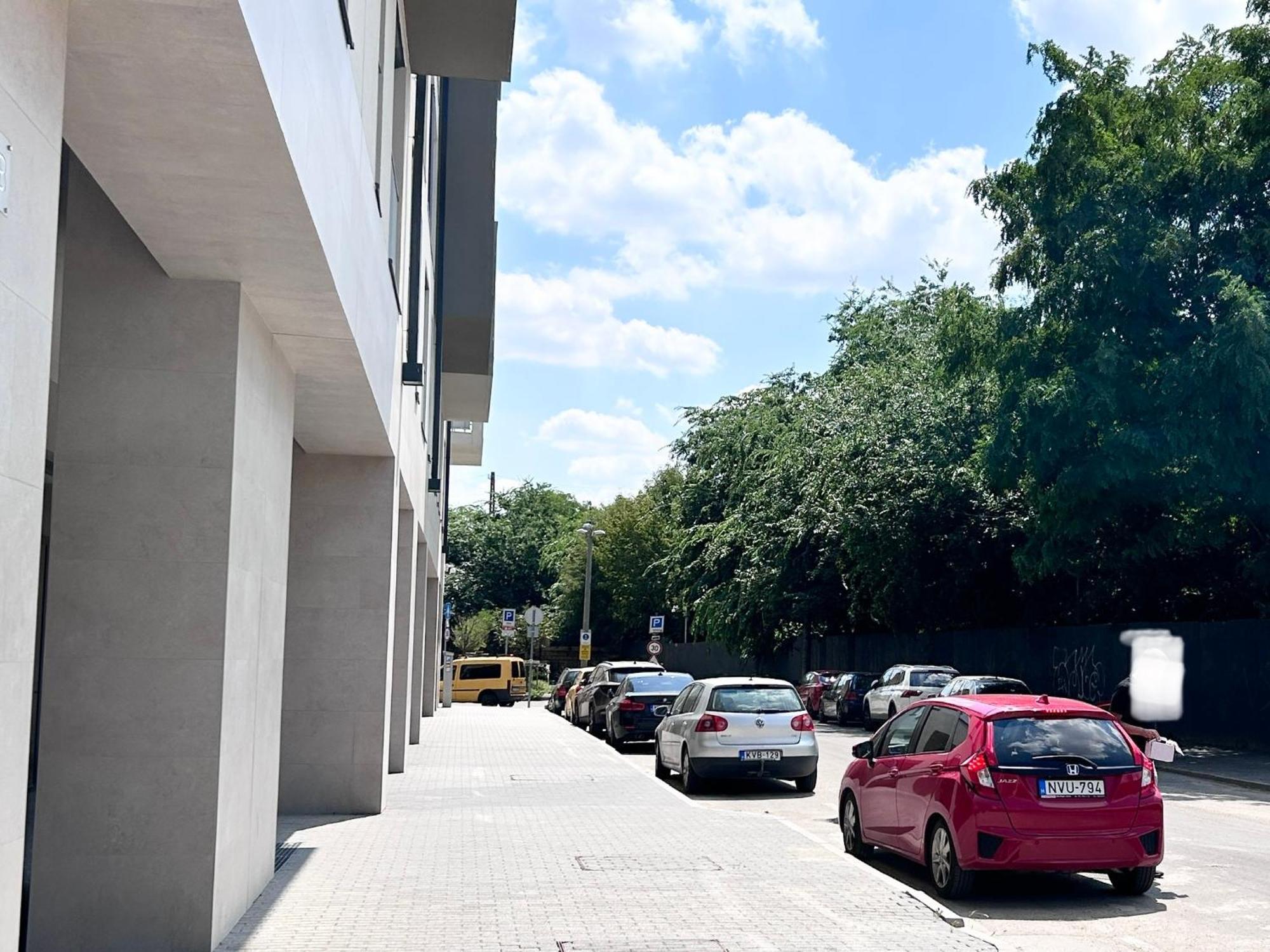 New 2022 Family&friends Downtown Ac 3br 2ba Free Parking Big Balcony Near Metro&train Station Self Check-in