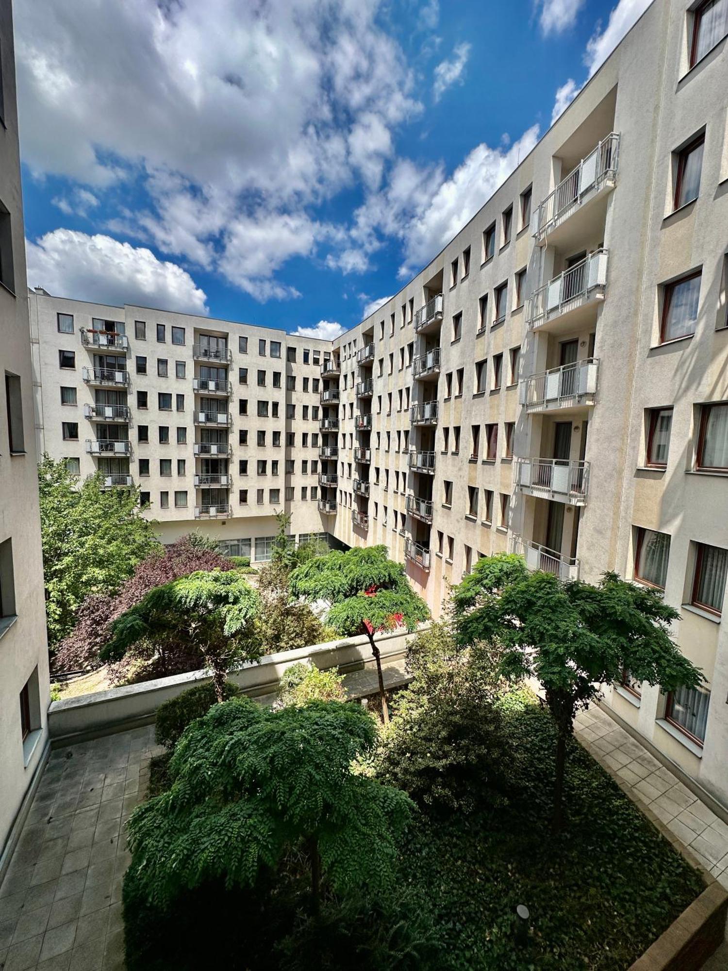 Lejlighed With Balcony Budapest