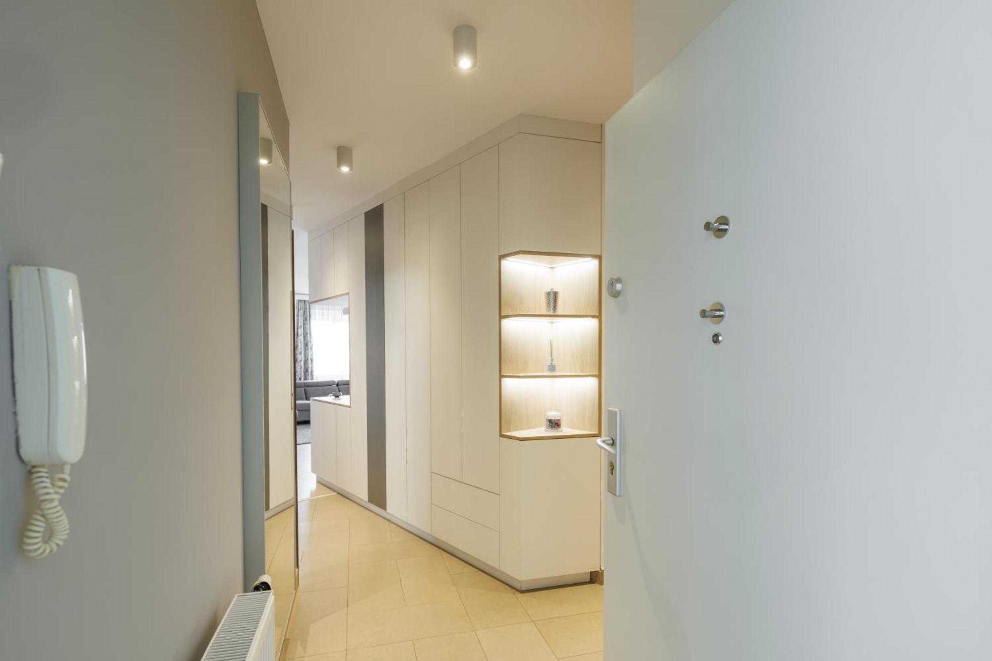 Apartment Penthouse Deluxe - Free Parking, Roof Garden *