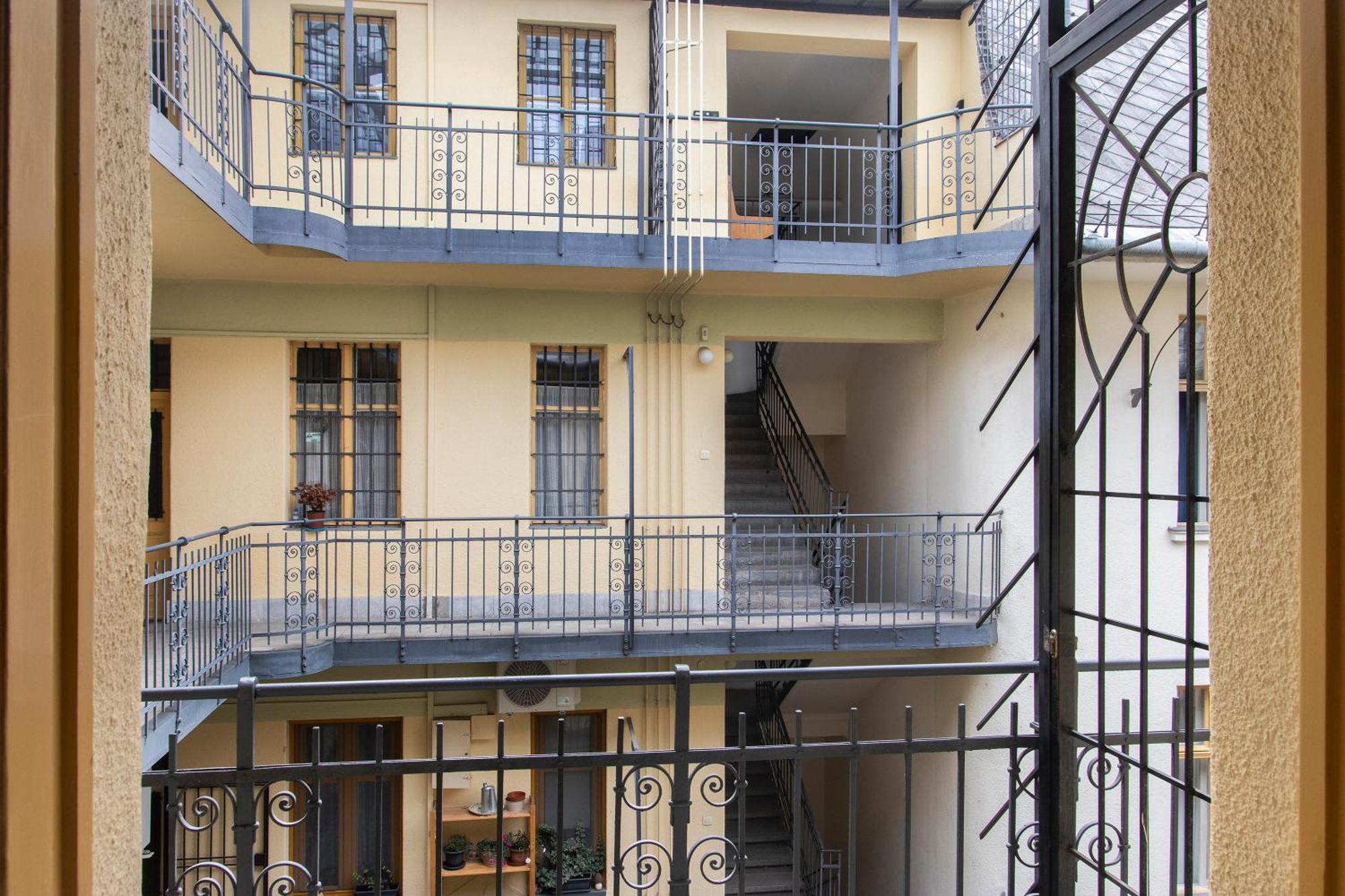 W21 Apartment
