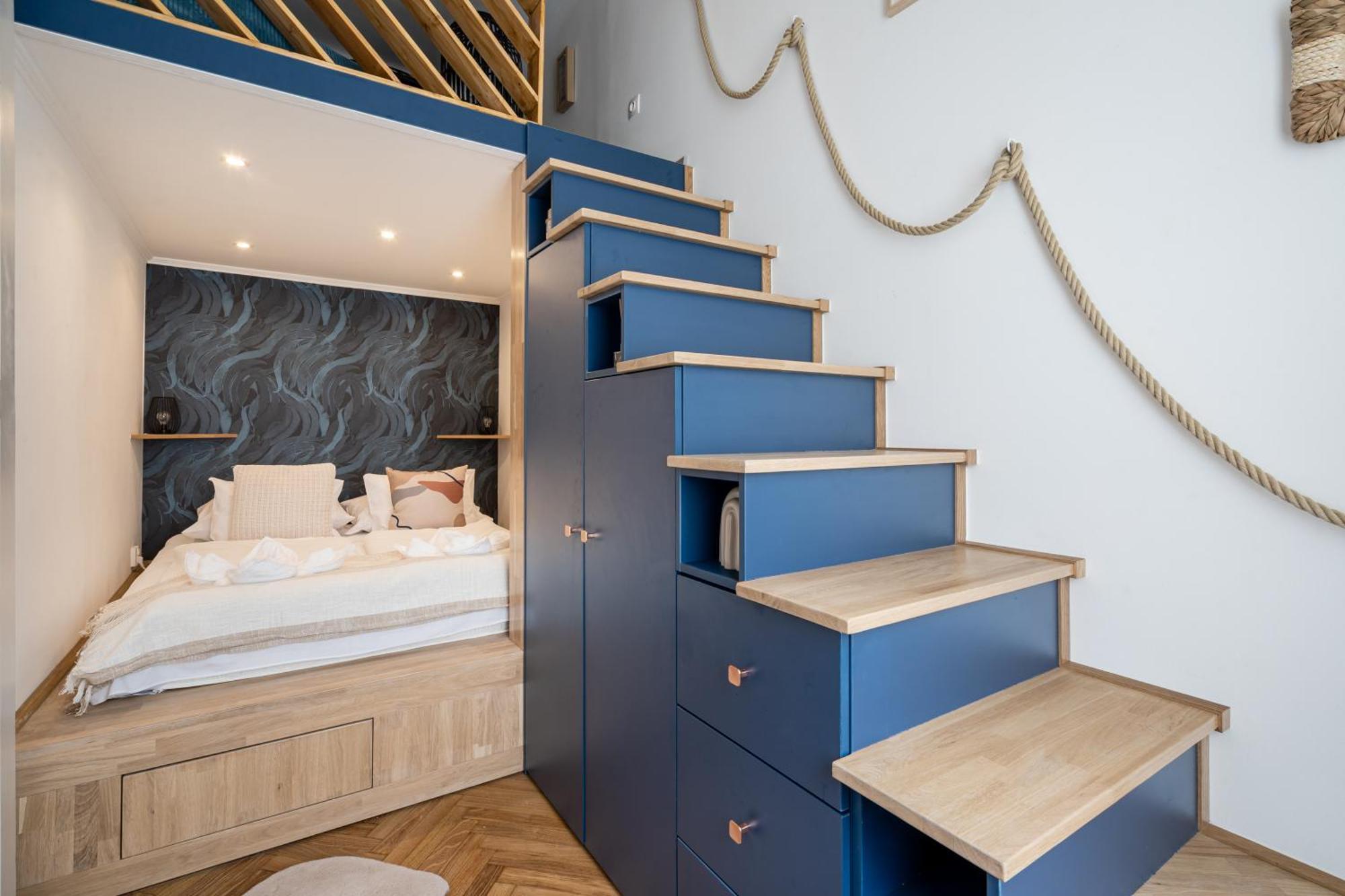 Solar System With Gallery Apartman Budapest