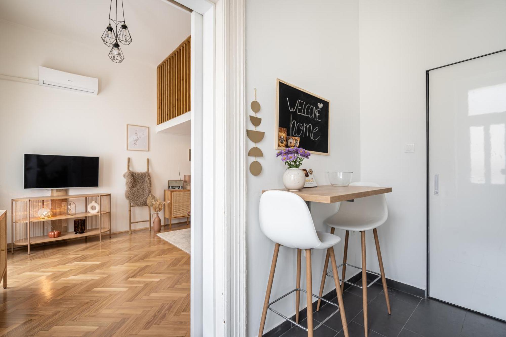 Solar System With Gallery Apartman Budapest