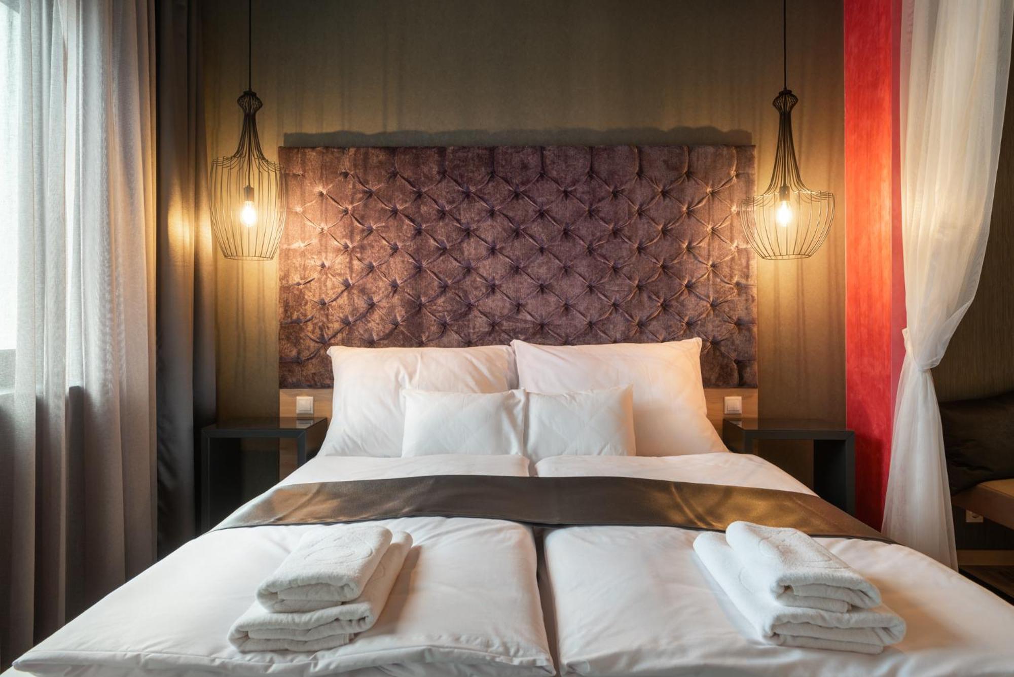 Onyx Luxury Hotel