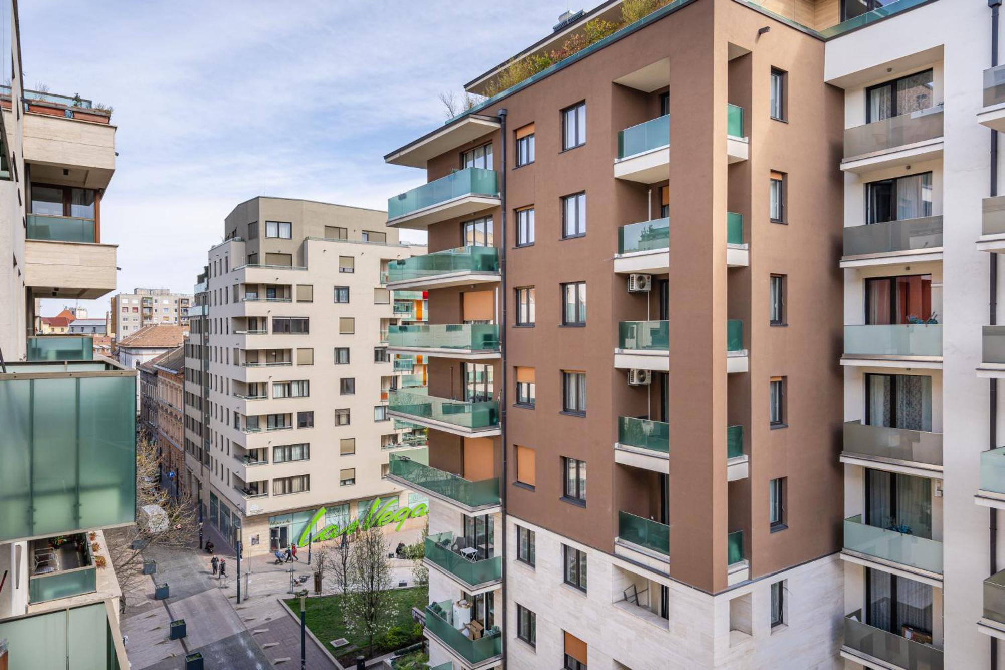 Center Corvin Apartment