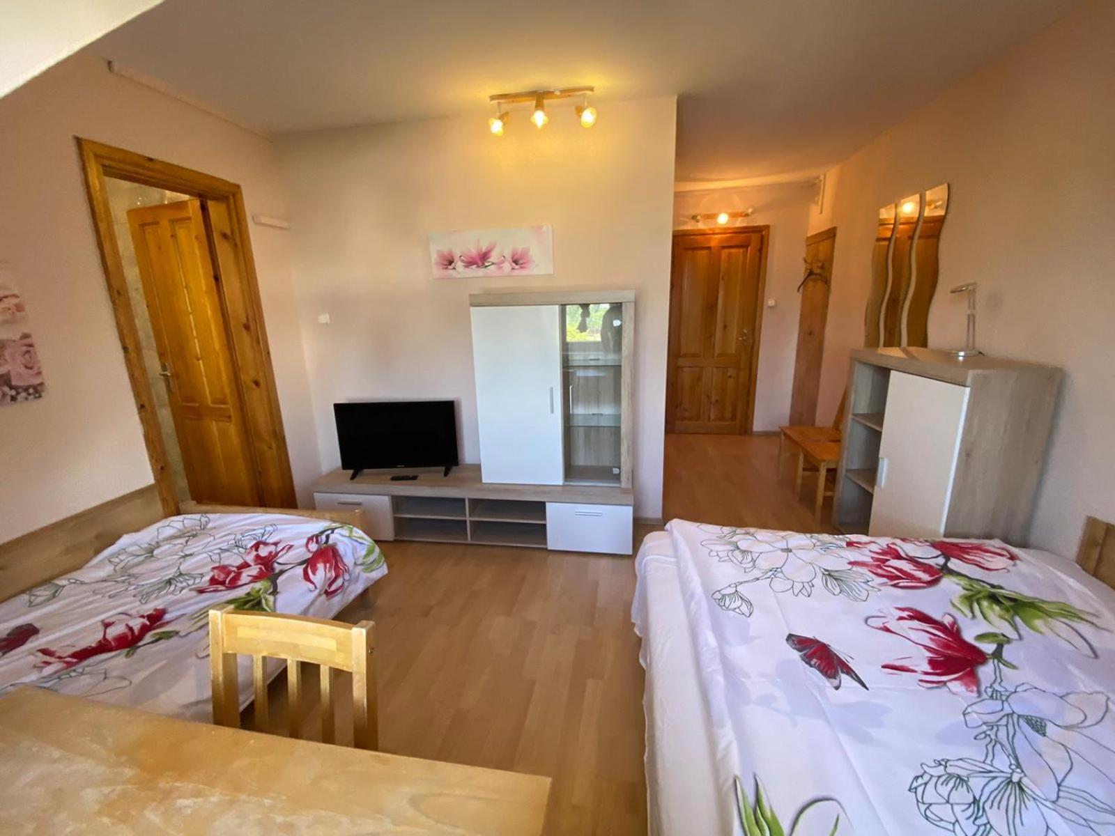Hermina Apartmanhaz *