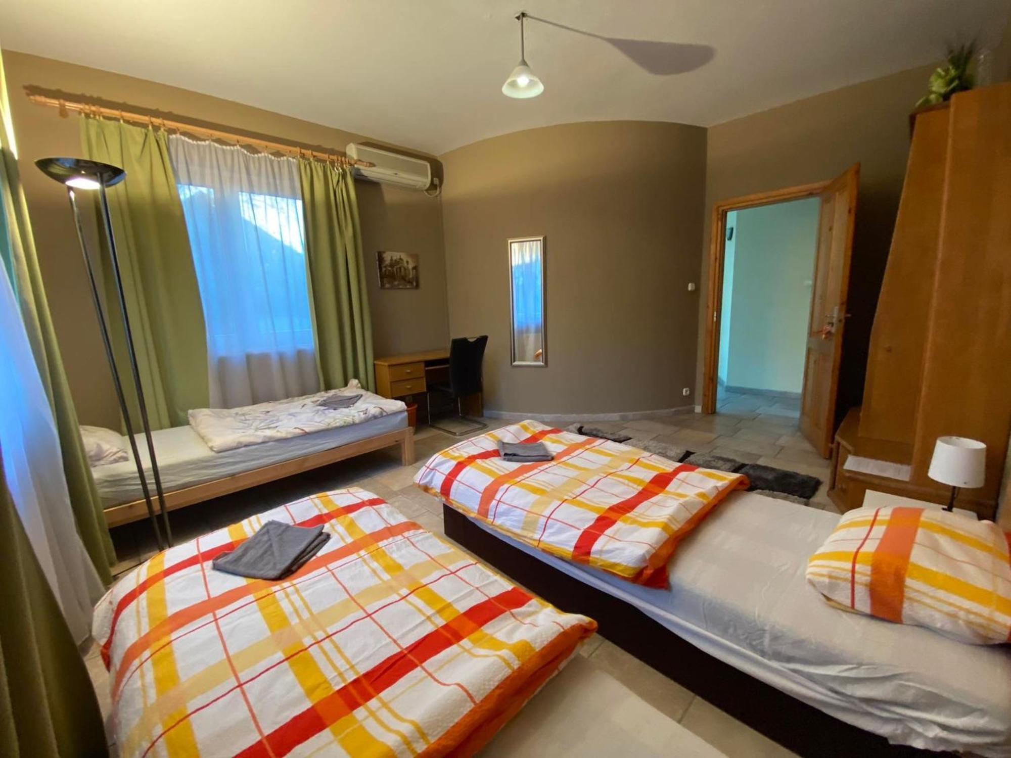 Hermina Apartmanhaz Hotell