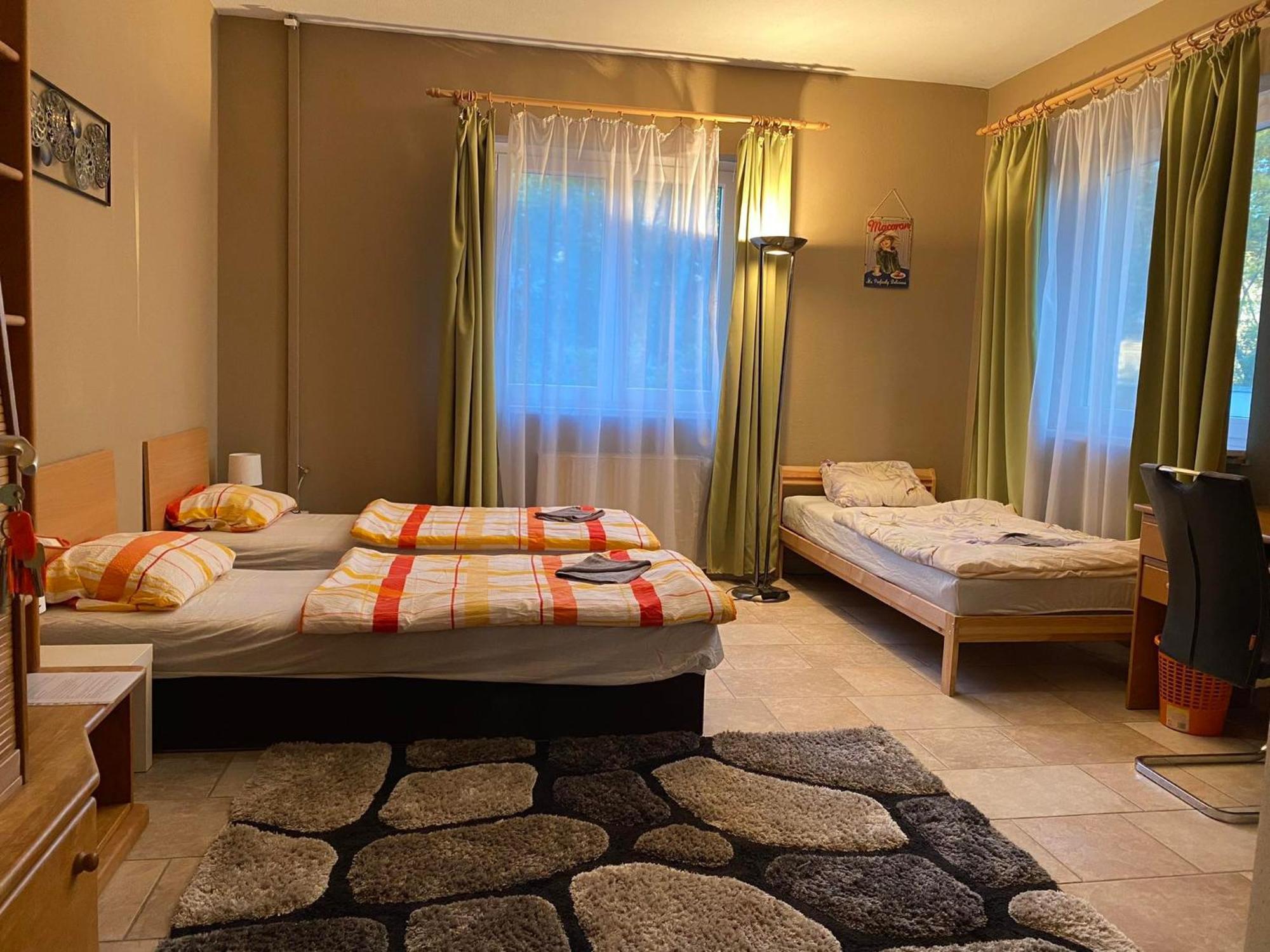 Hermina Apartmanhaz *