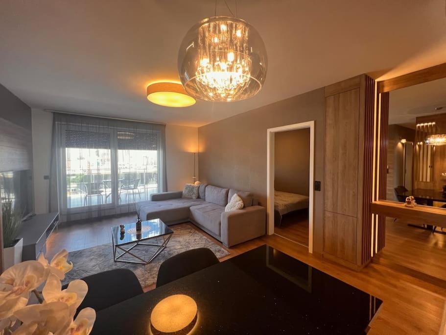 Karzo Lk 601 Apartament *