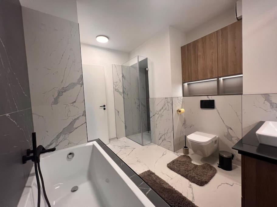 Apartament Karzo Lk 601 *