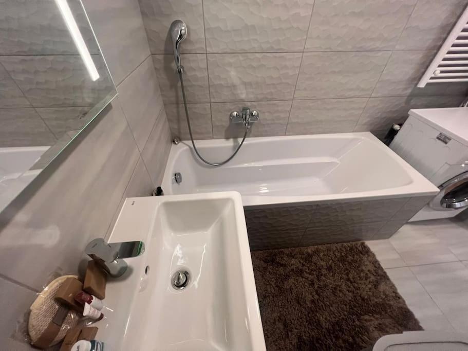 Karzo Lk 209 Apartament *