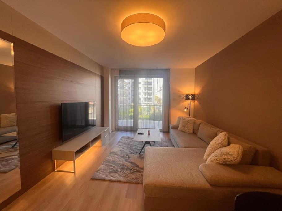 Karzo Lk 206 Budapest