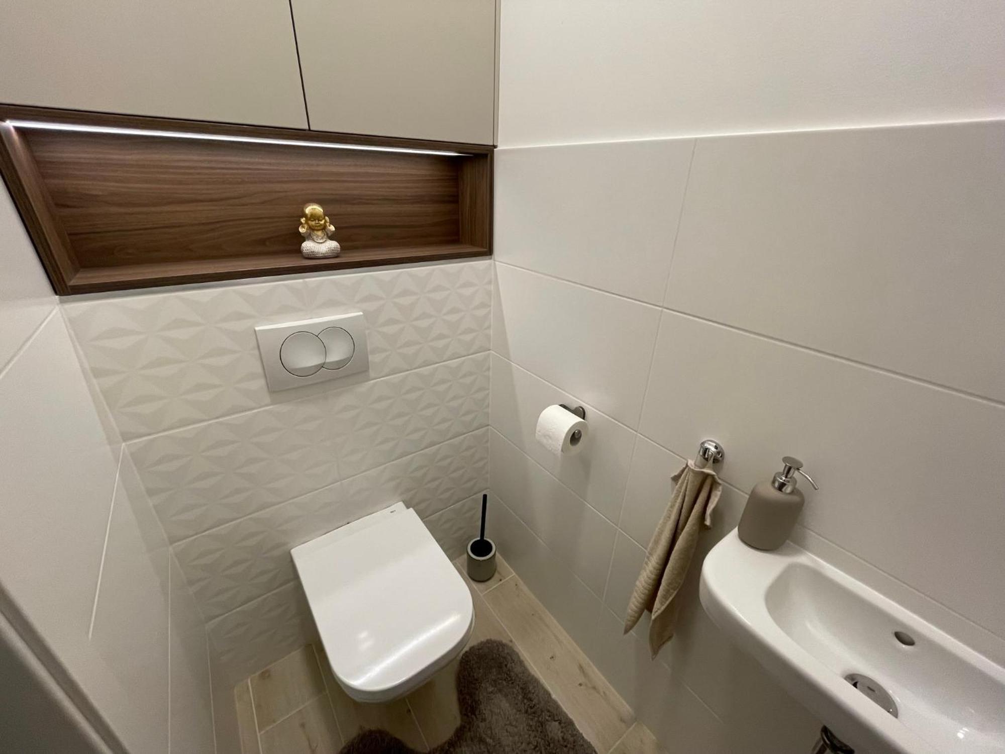 Karzo Lk 201 * Budapest