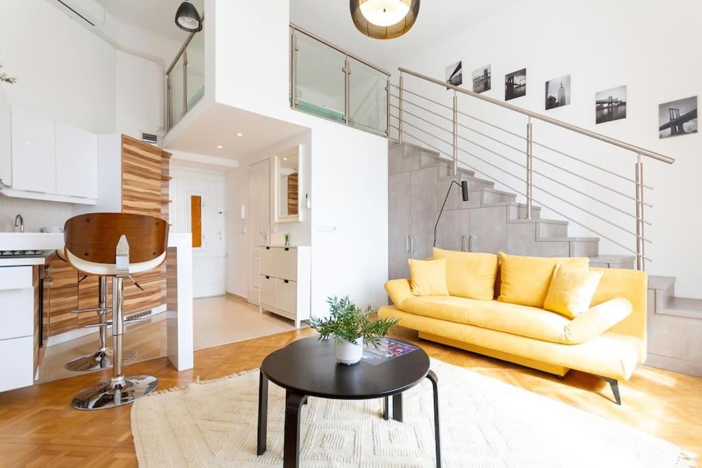 Bright Design Riverside By Nw Apartament